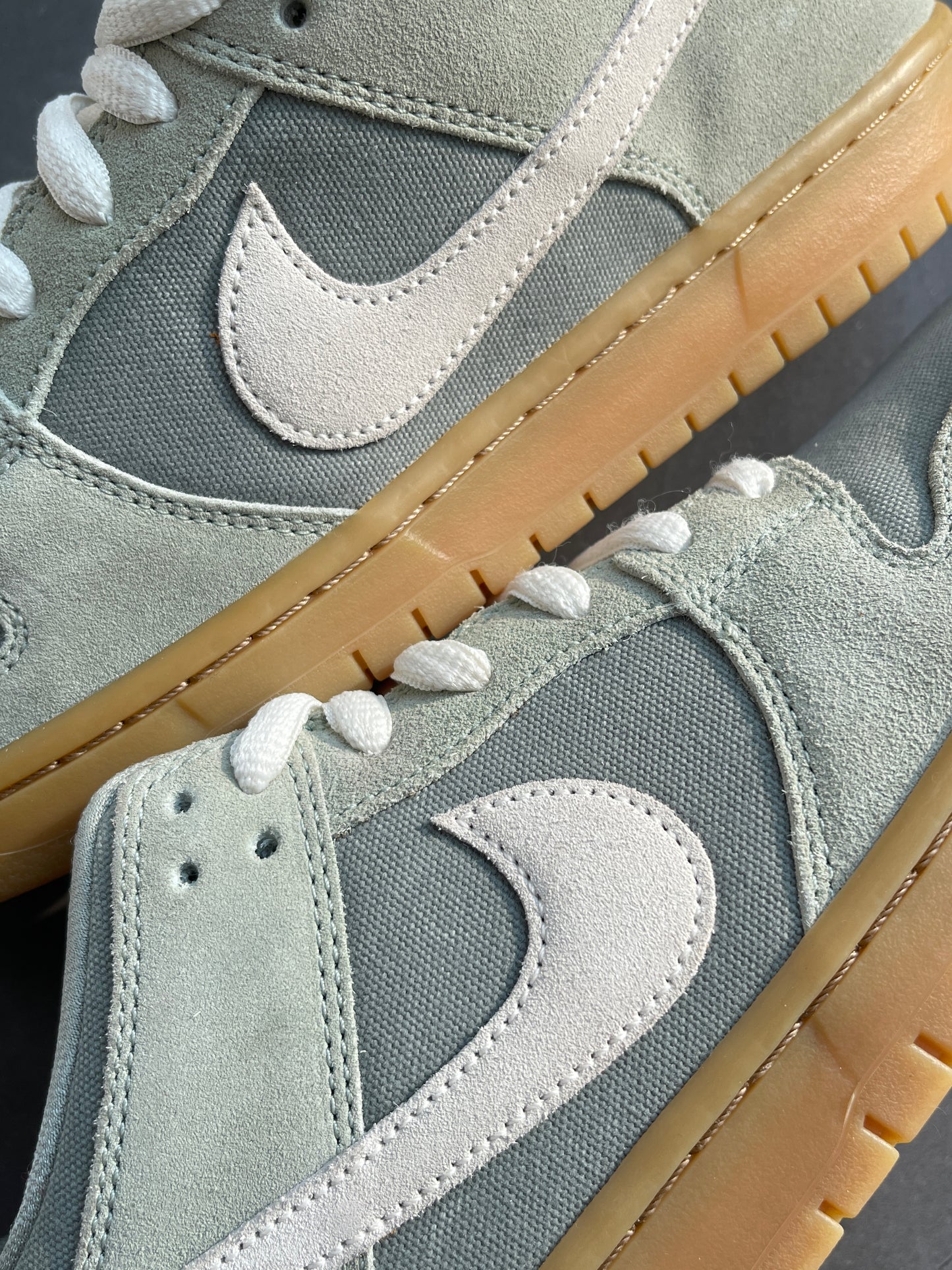 Dunk Low Pro SB Island Green Gum Un-Released Sample