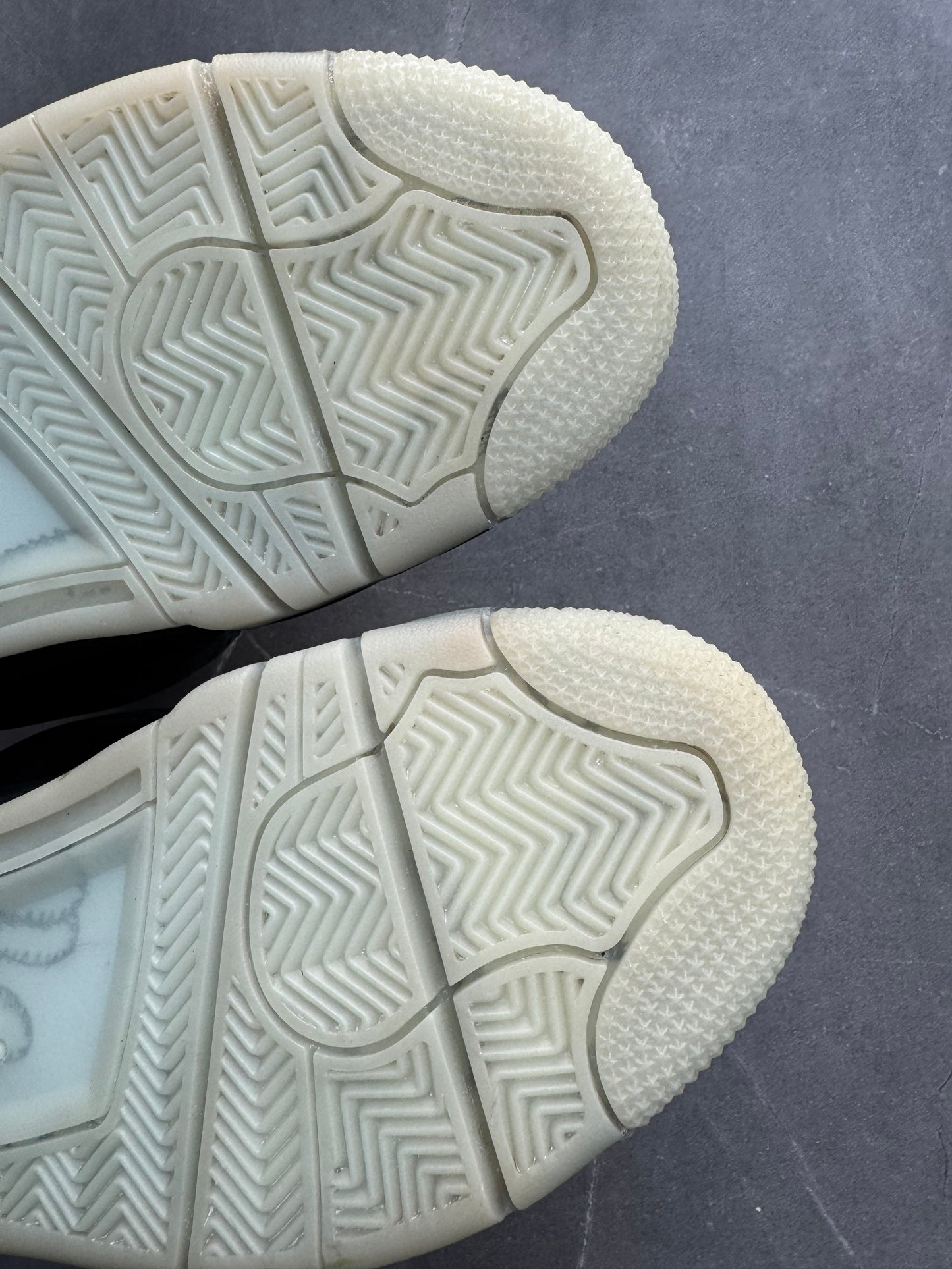 Air Jordan 1 Kaws Black US8