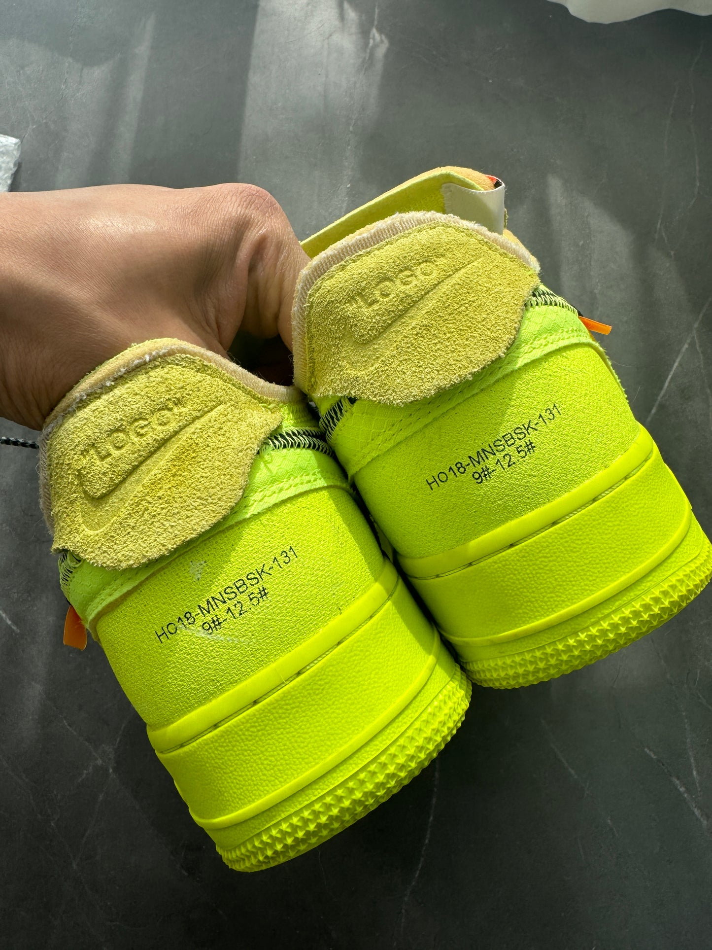Air Force 1 Low Off-White Volt US9.5