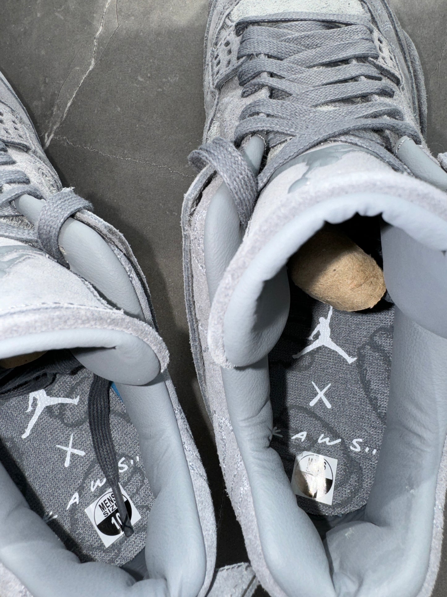 Air Jordan 4 Kaws Grey US10