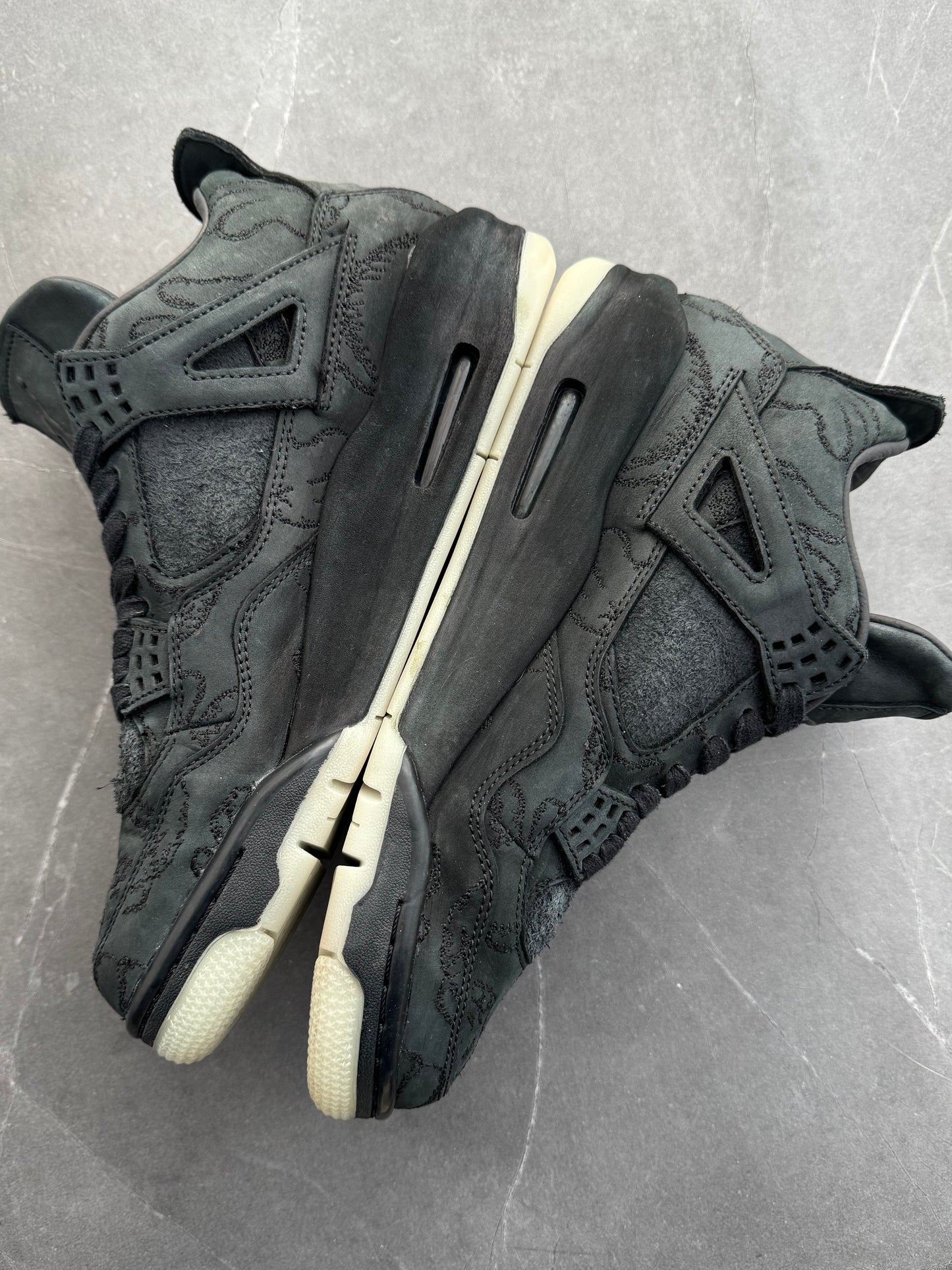 Air Jordan 1 Kaws Black US8