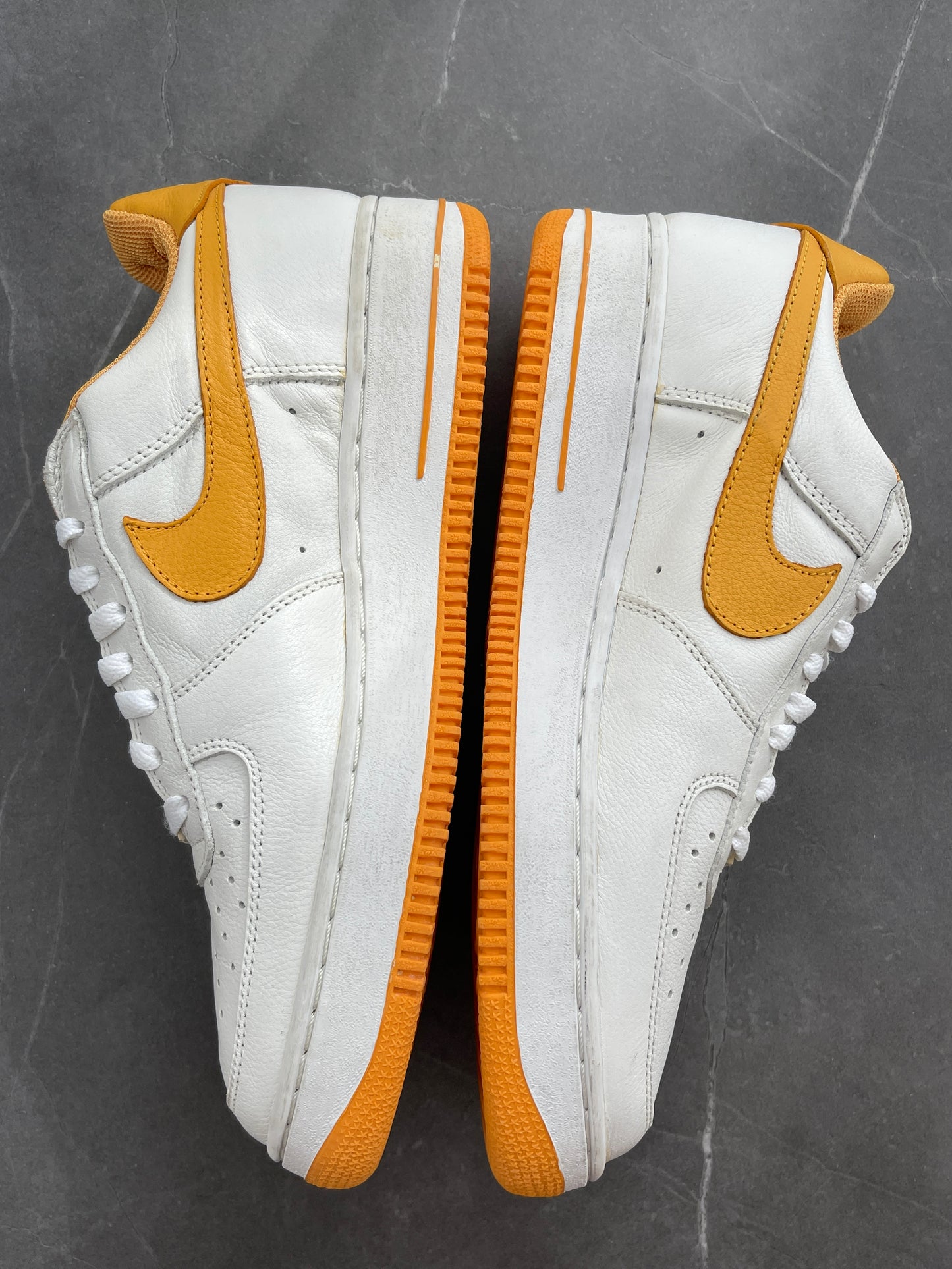 Air Force 1 Low "LA2" from 2002