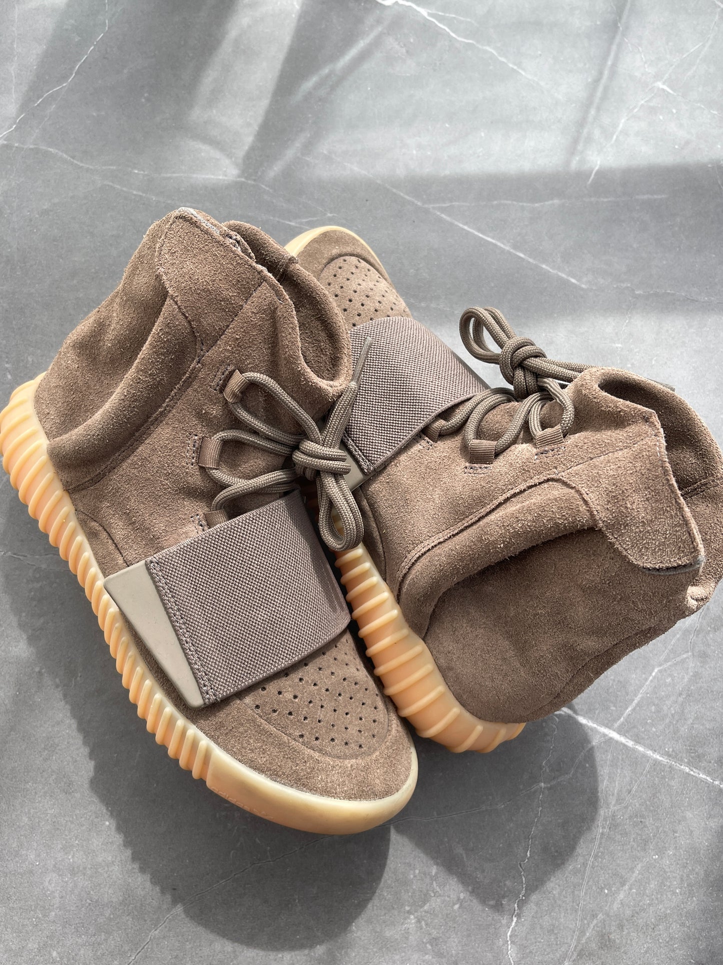 Adidas Yeezy Boost 750 Chocolate
