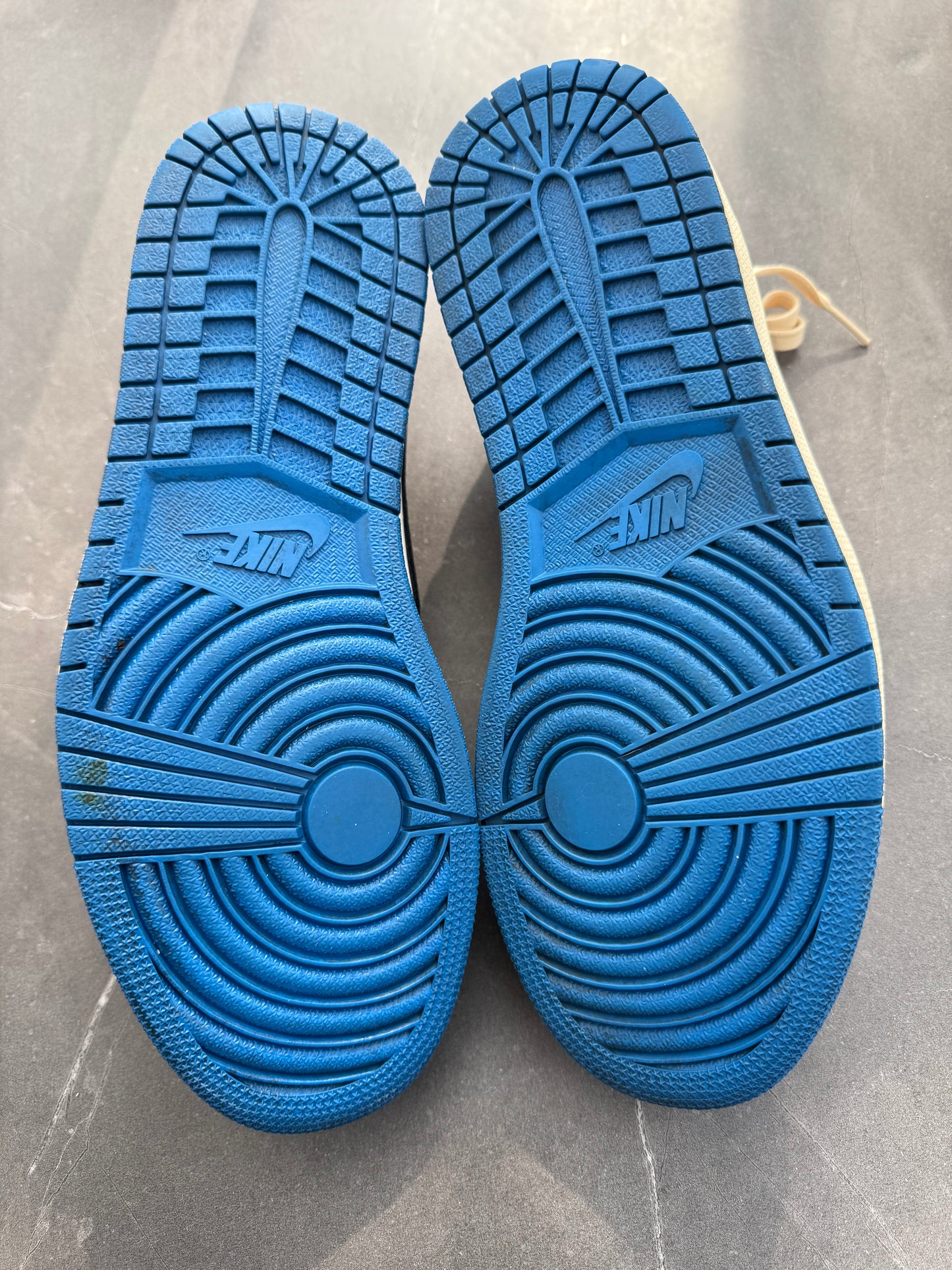 Air Jordan 1 Low Travis Scott Fragment Design US10