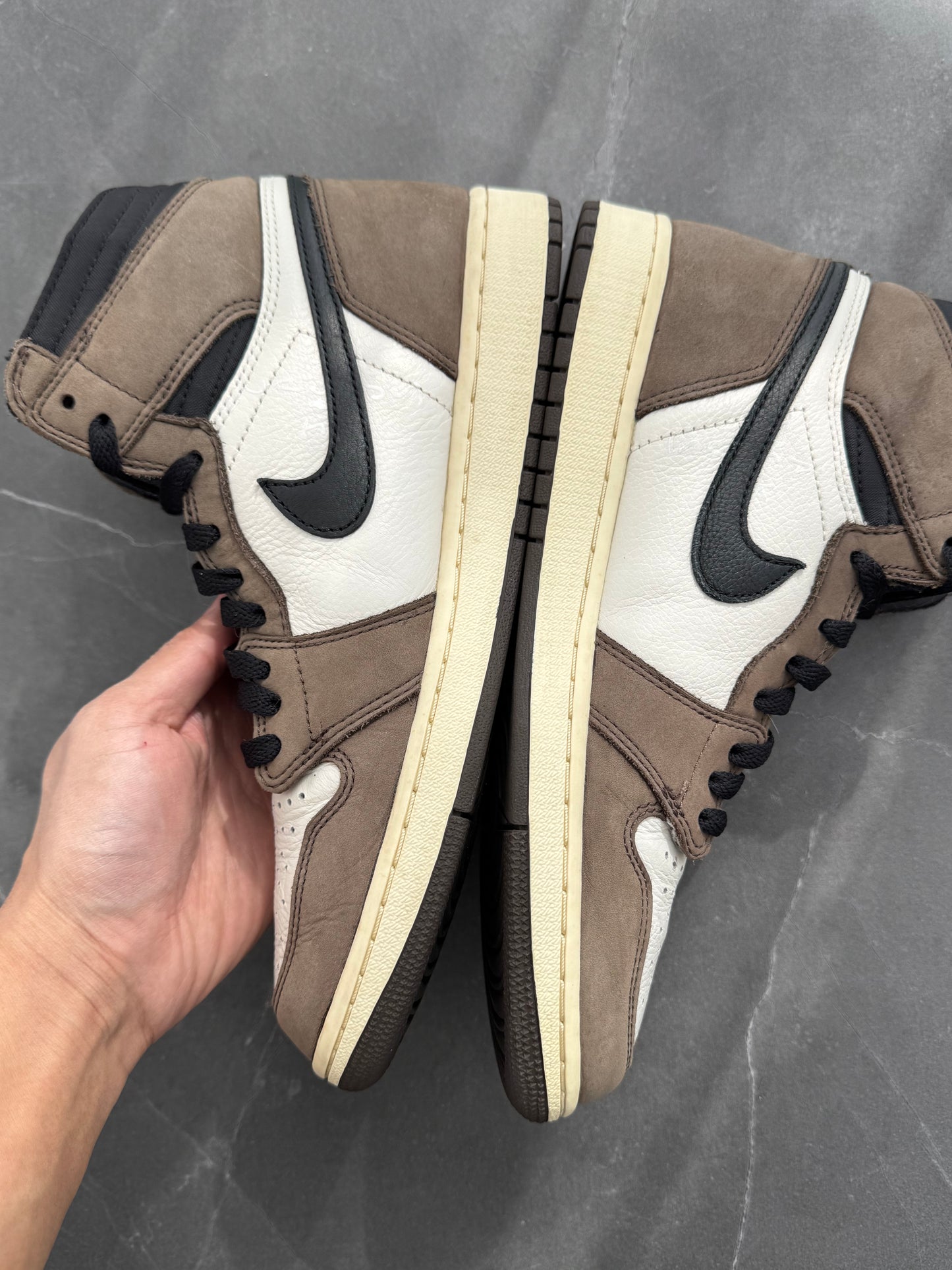 Air Jordan 1 High Travis Scott Mocha US9.5