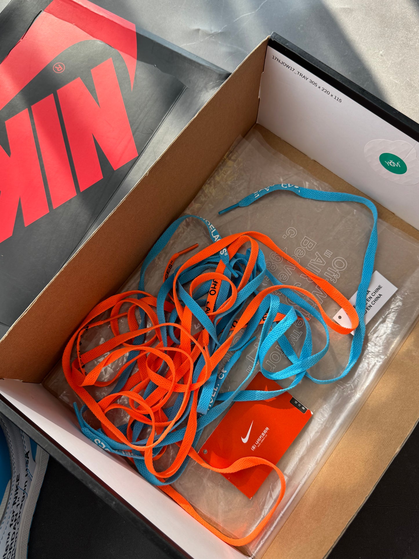 Air Jordan 1 High Off-White University Blue