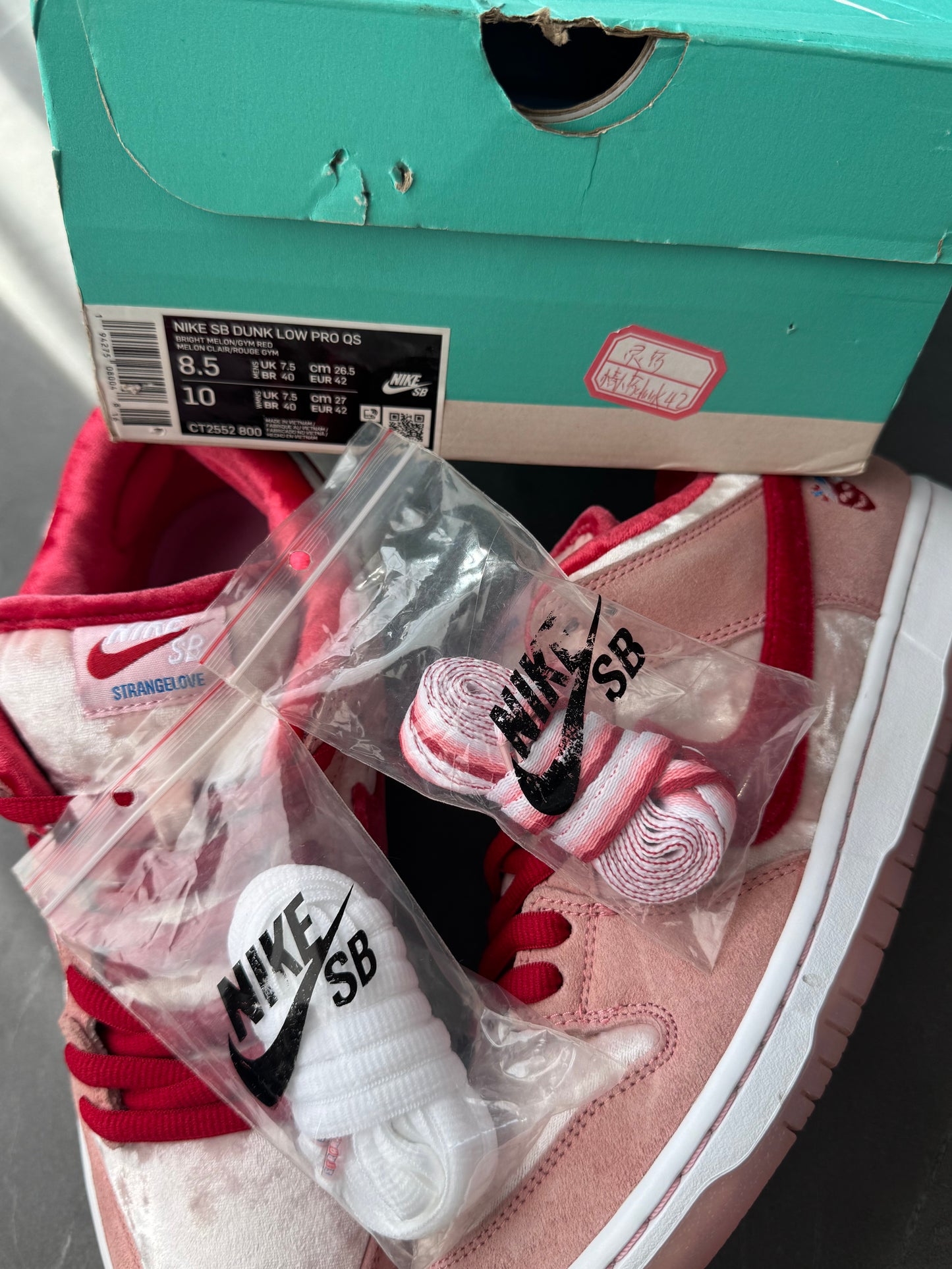 Dunk Low Pro SB Strange Love US8.5