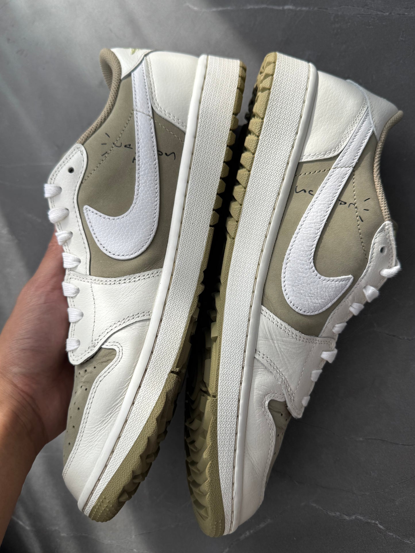 Air Jordan 1 Low Golf Travis Scott Netural Olive
