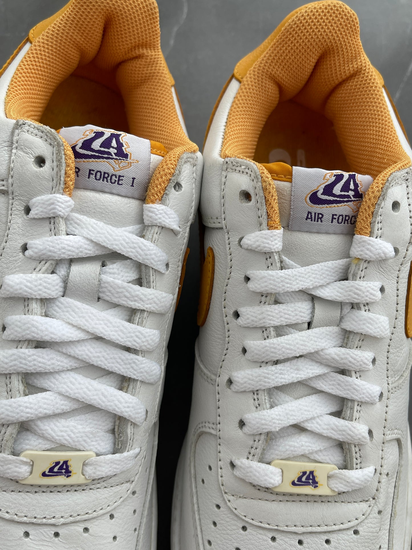 Air Force 1 Low "LA2" from 2002