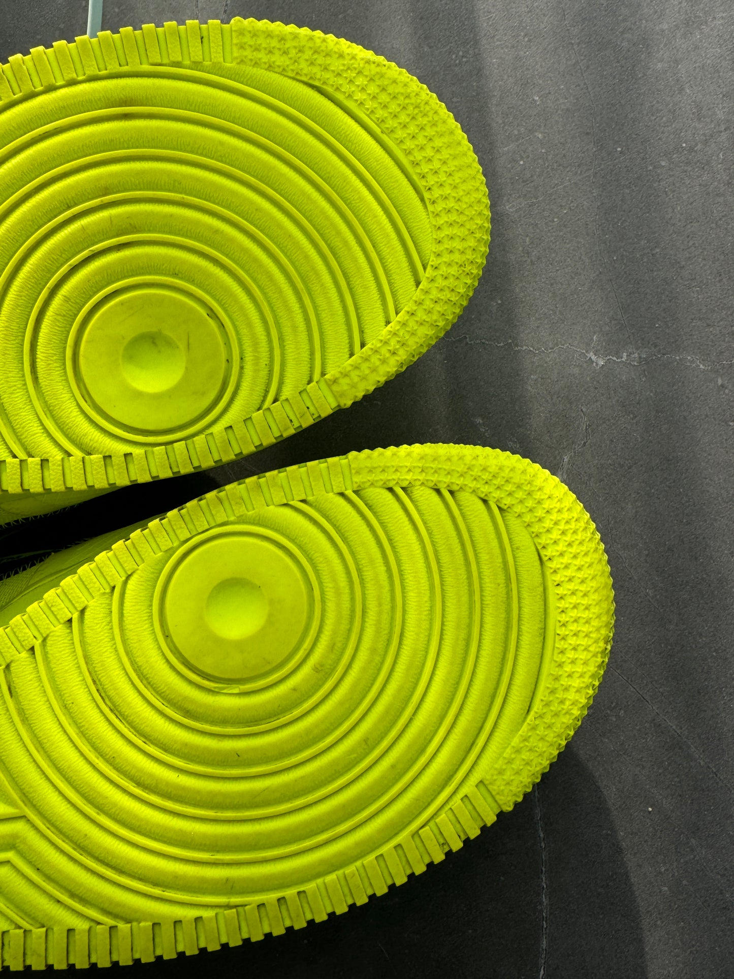 Air Force 1 Low Off-White Volt US9.5