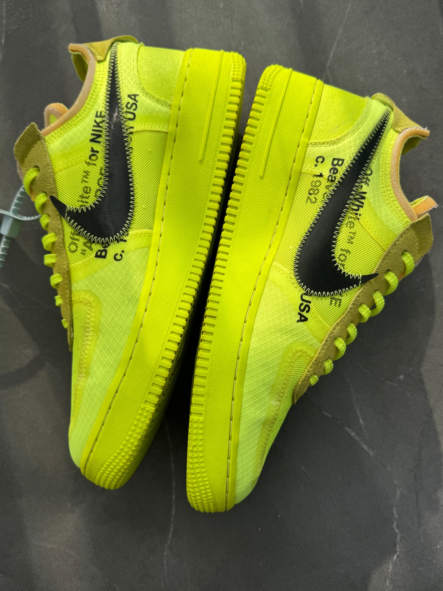 Air Force 1 Low Off-White Volt US9.5
