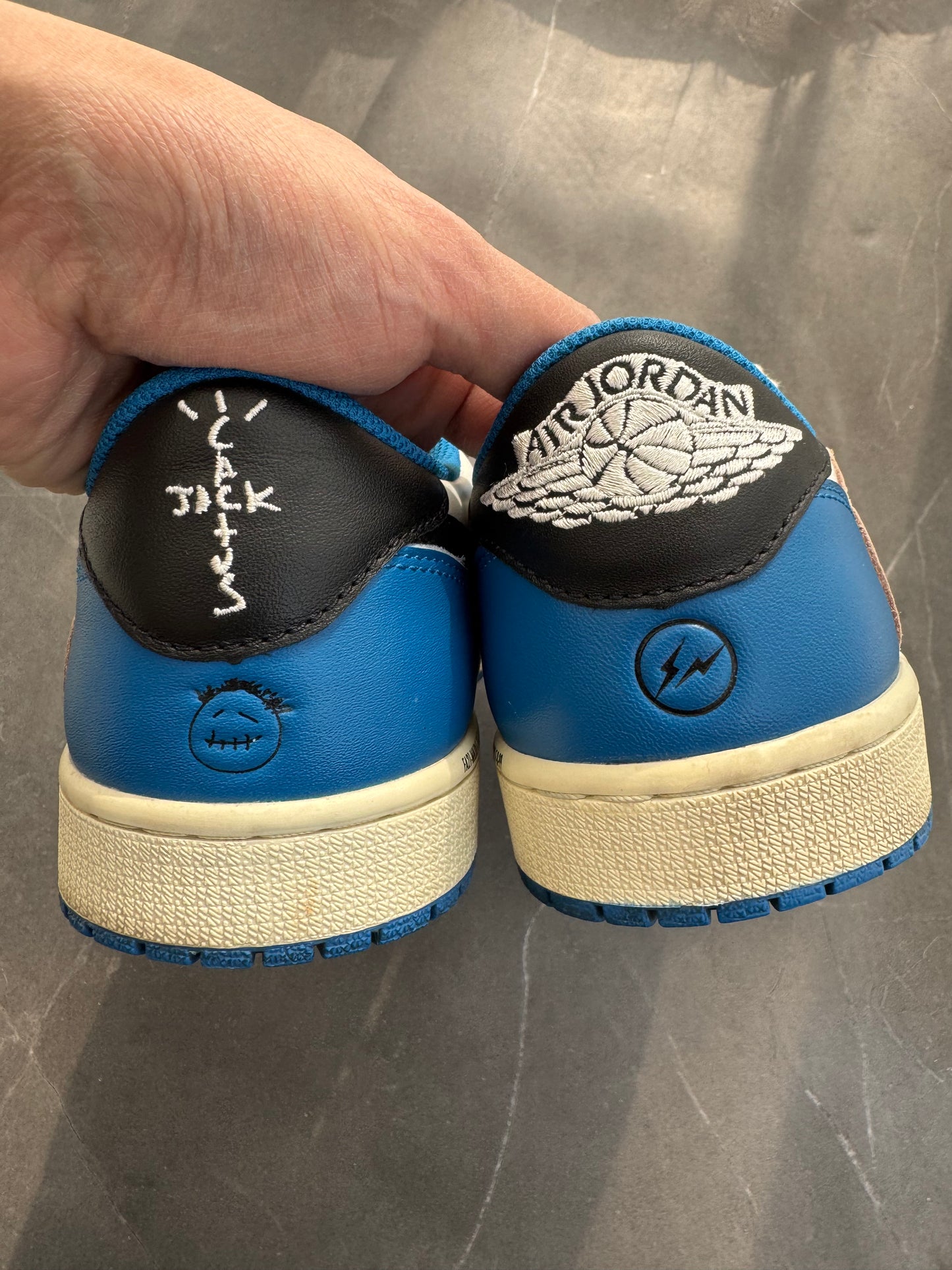 Air Jordan 1 Low Travis Scott Fragment Design US10