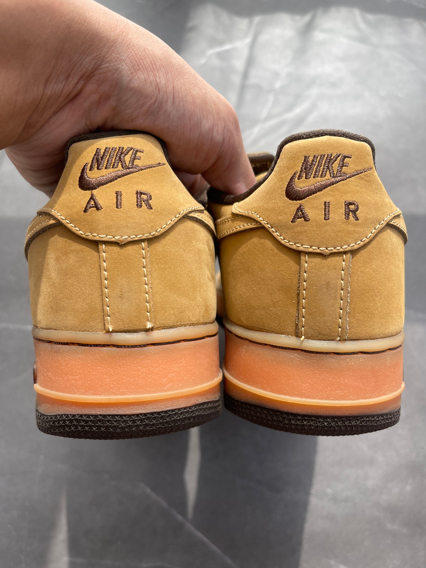 Air Force 1 B Low Wheat 2001