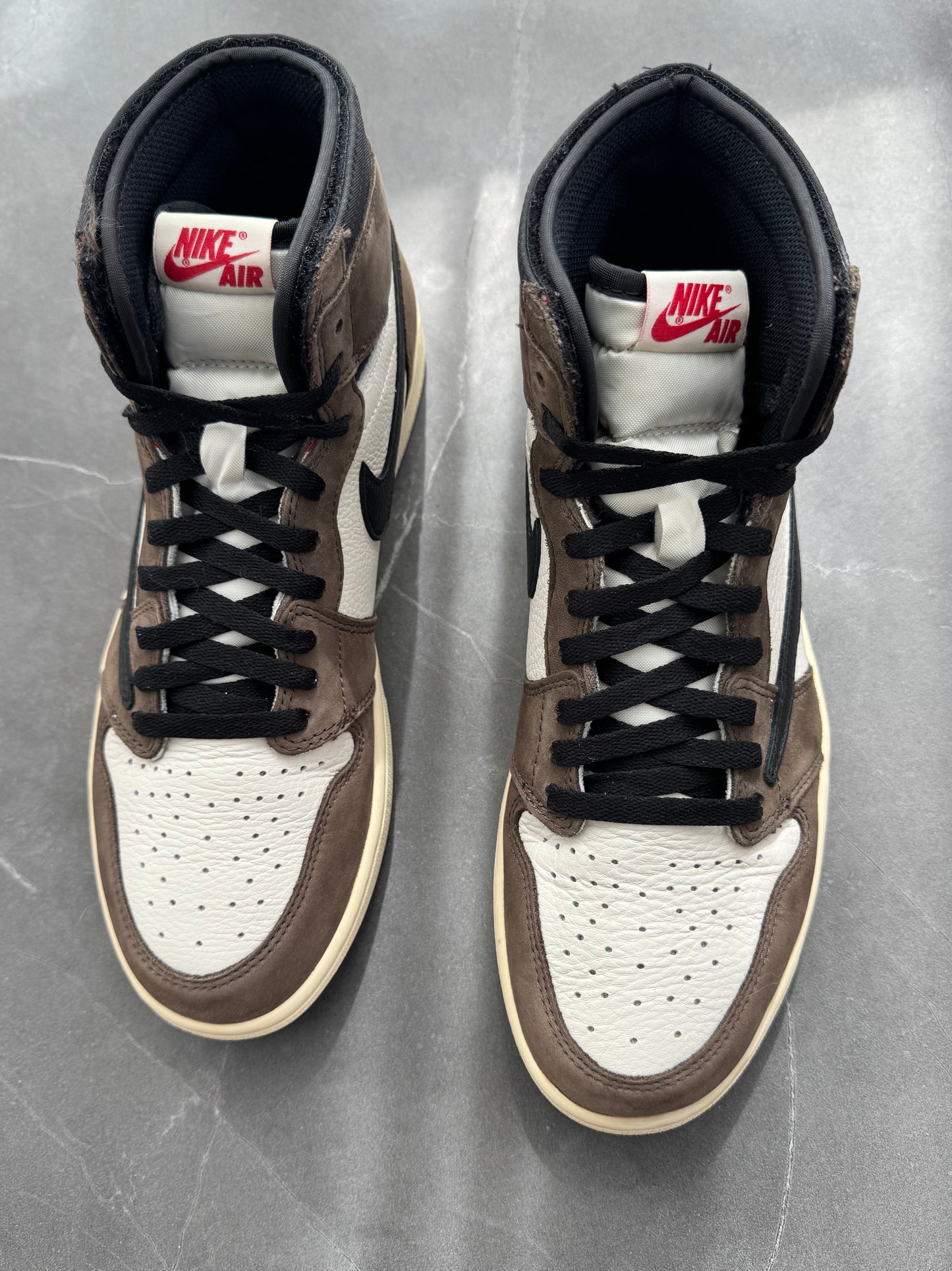 Air Jordan 1 High Travis Scott Mocha US10.5