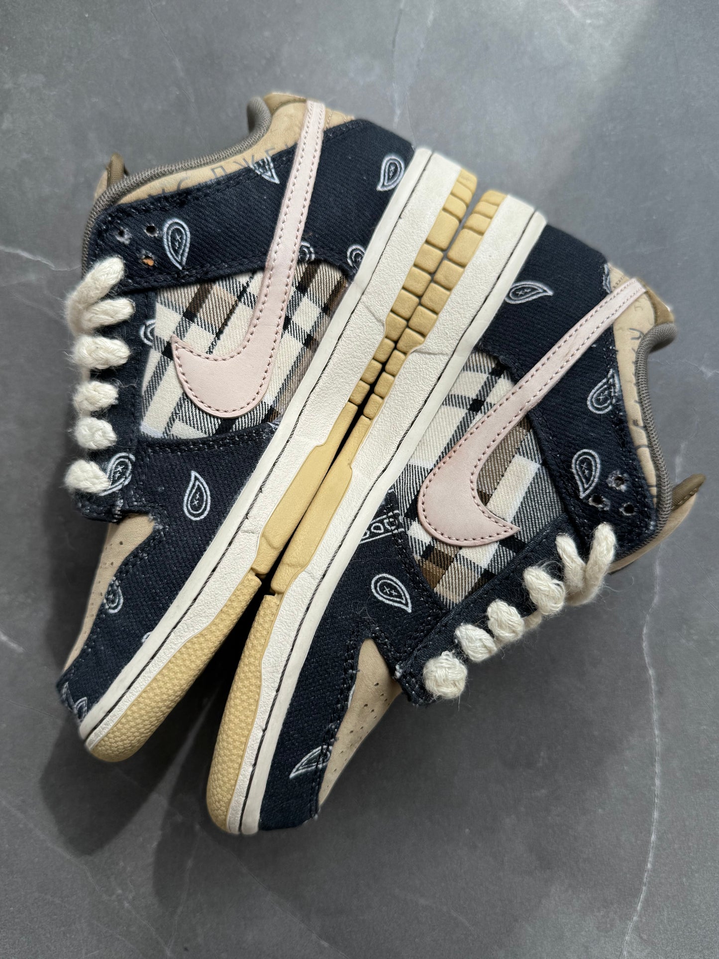 Dunk Low Pro SB Travis Scott US4