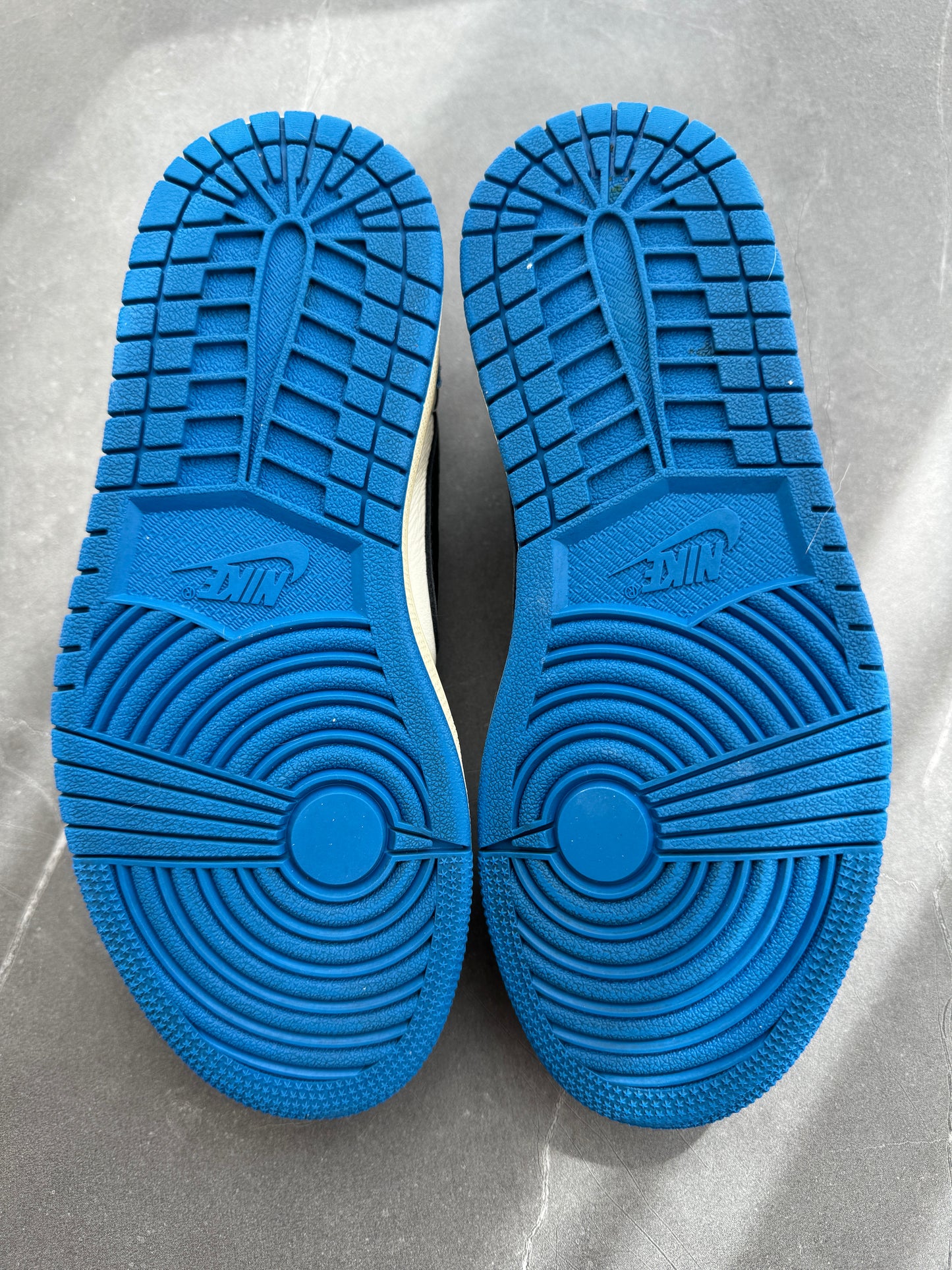 Air Jordan 1 Low Travis Scott Fragment Design US4