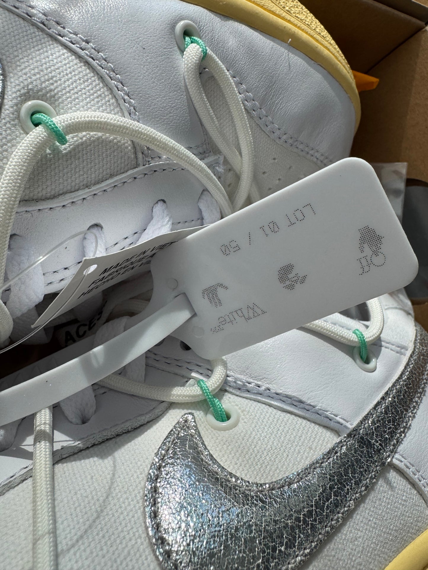 Dunk Low Off-White Lot1