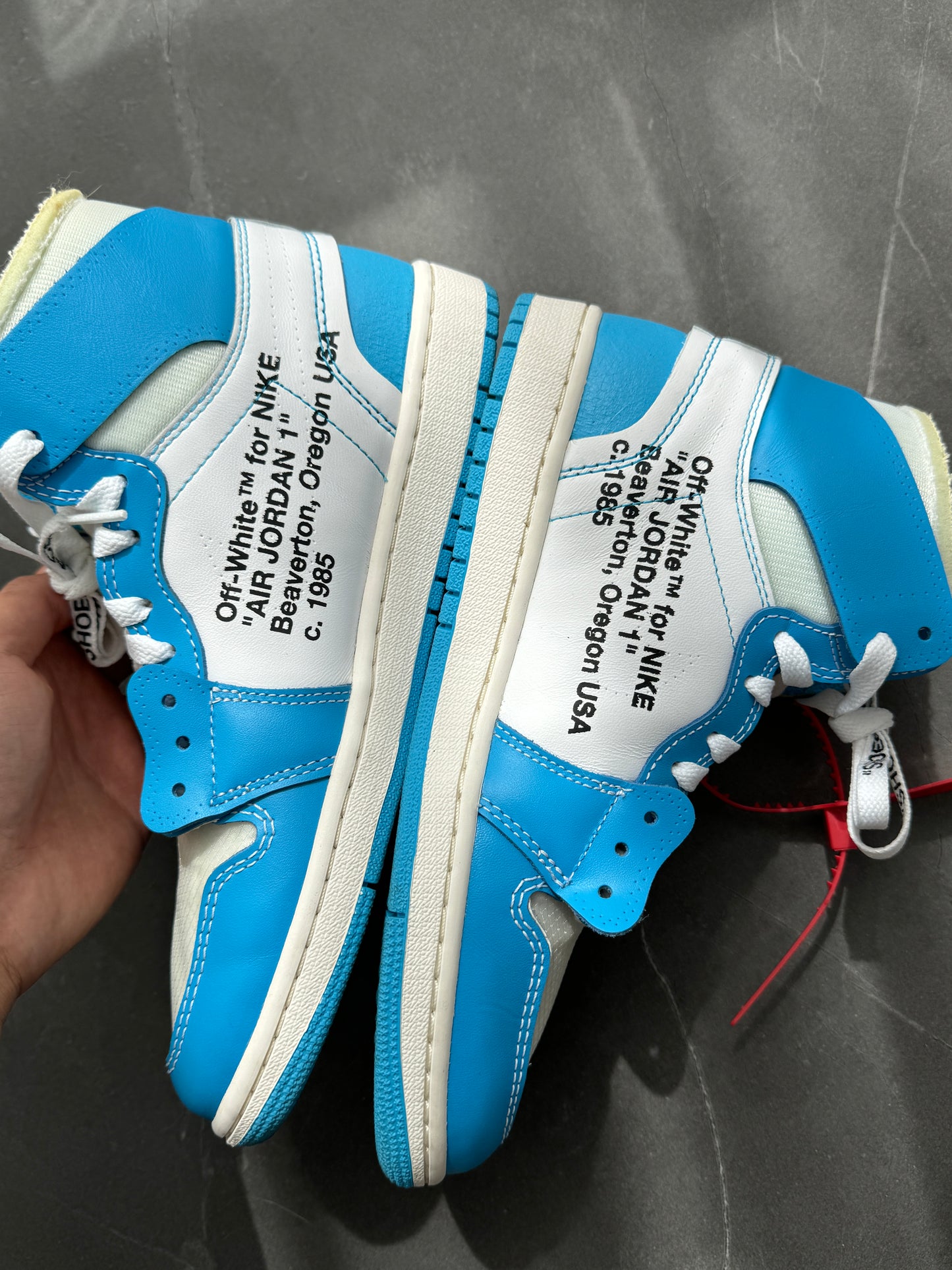 Air Jordan 1 Off-White University Blue US8