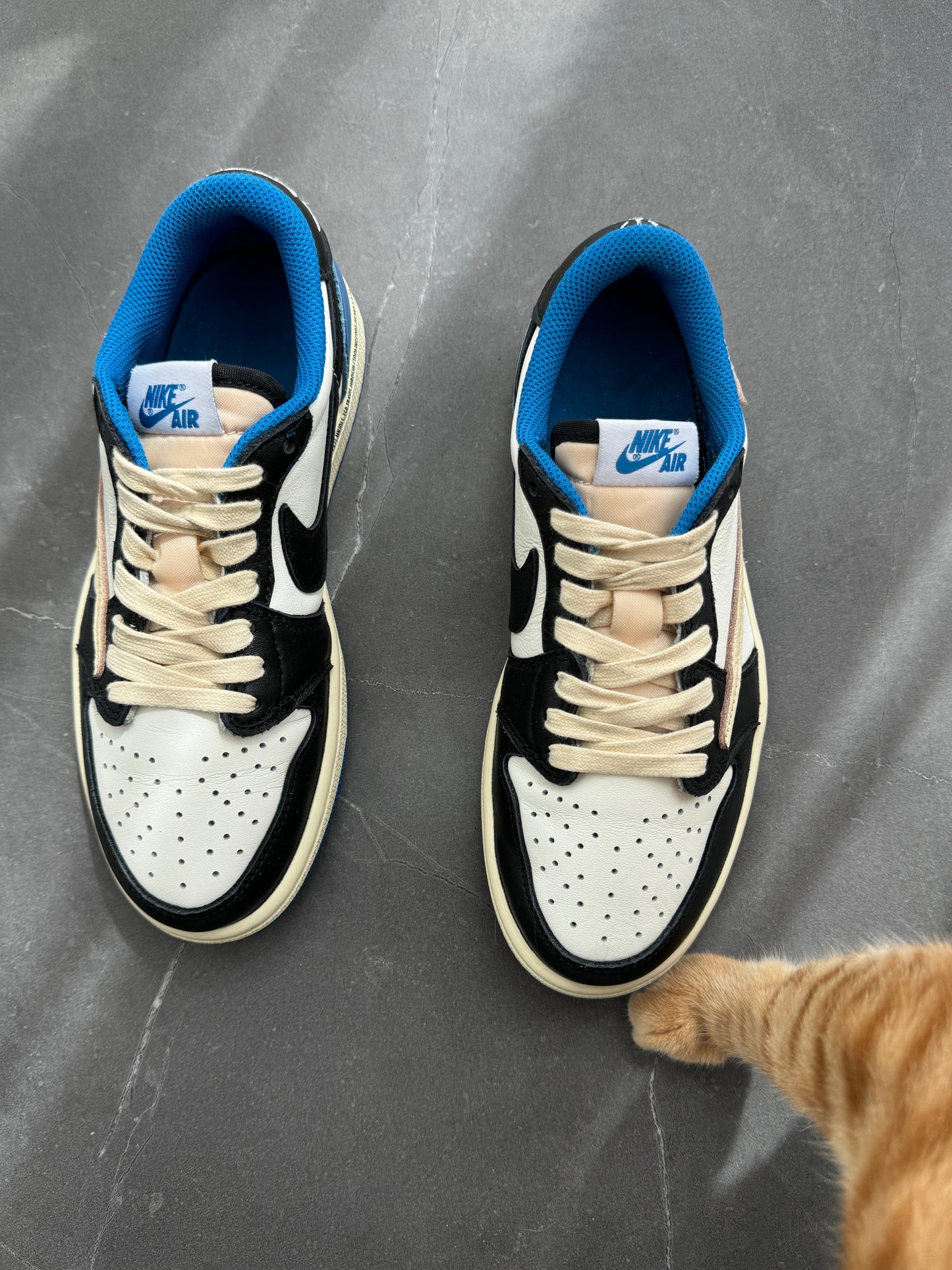 Air Jordan 1 Low Travis Scott Fragment Design US4