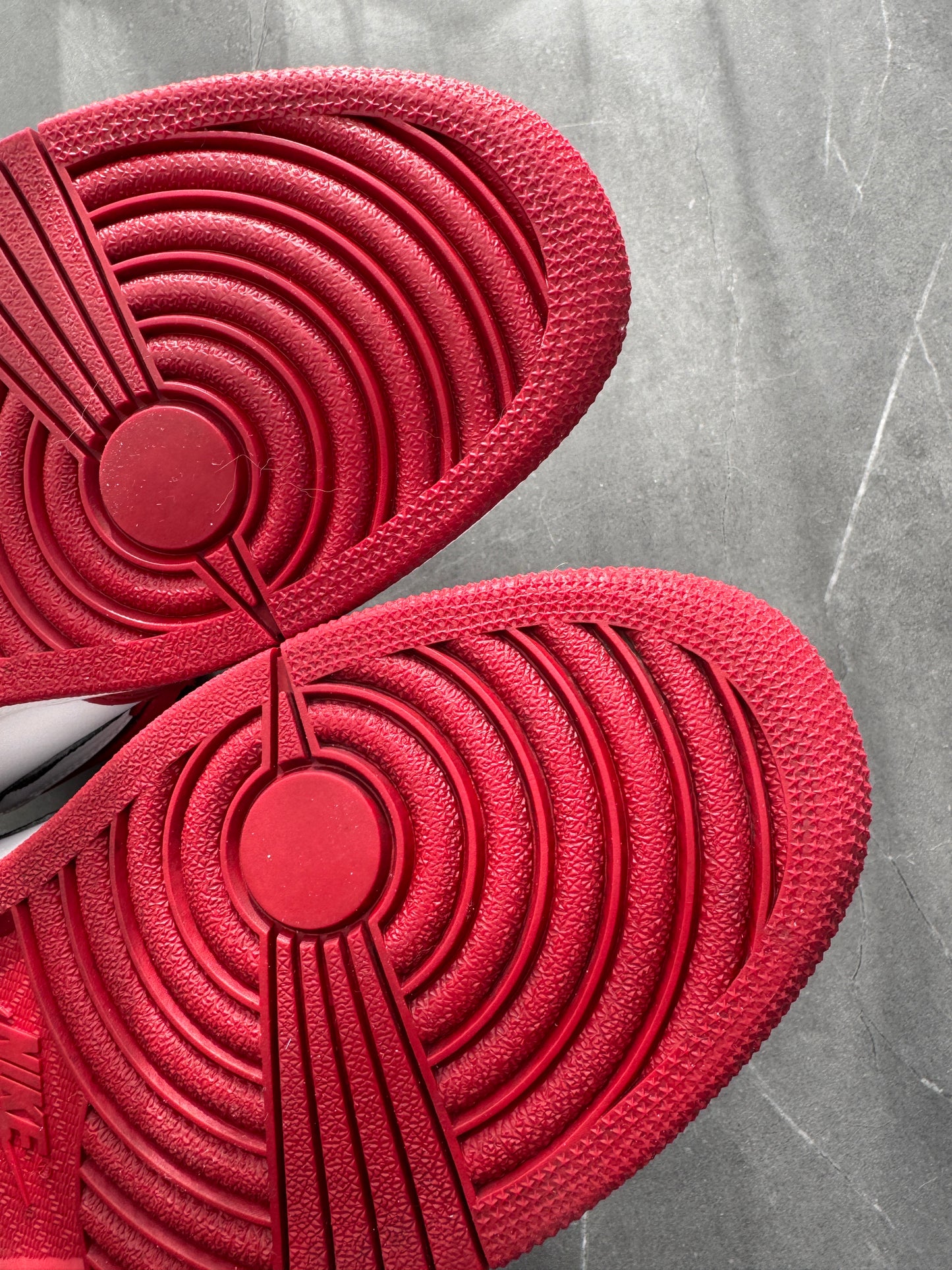 Air Jordan 1 High Chicago 2015 US12