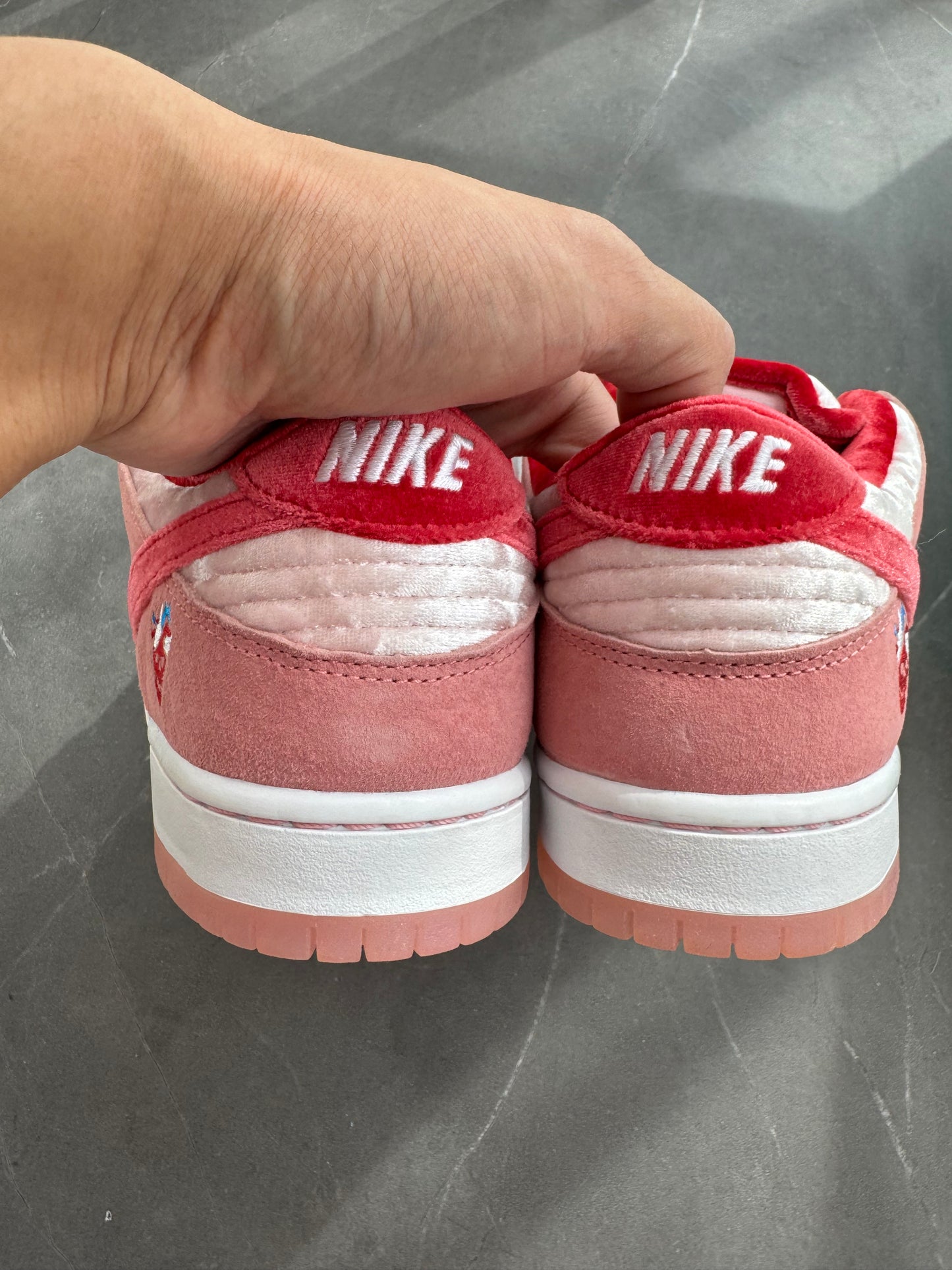 Dunk Low Pro SB Strange Love US8 DS