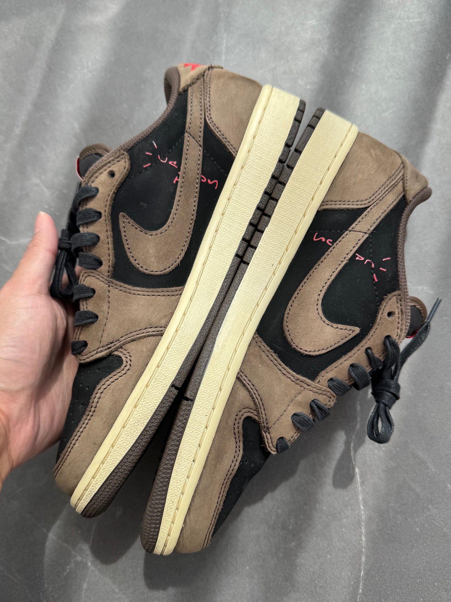 Air Jordan 1 Low Travis Scott Mocha US9