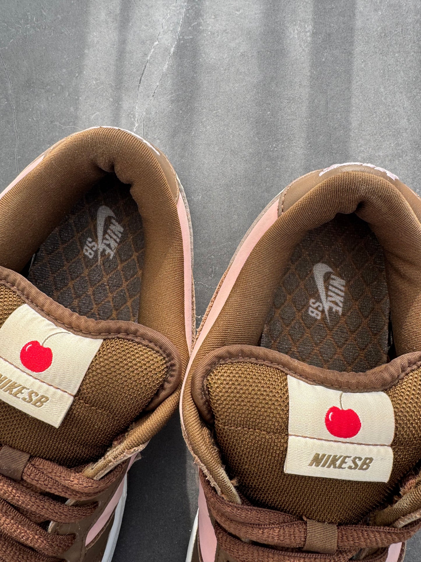 Dunk Low Pro SB Stussy Cherry 2005 US11
