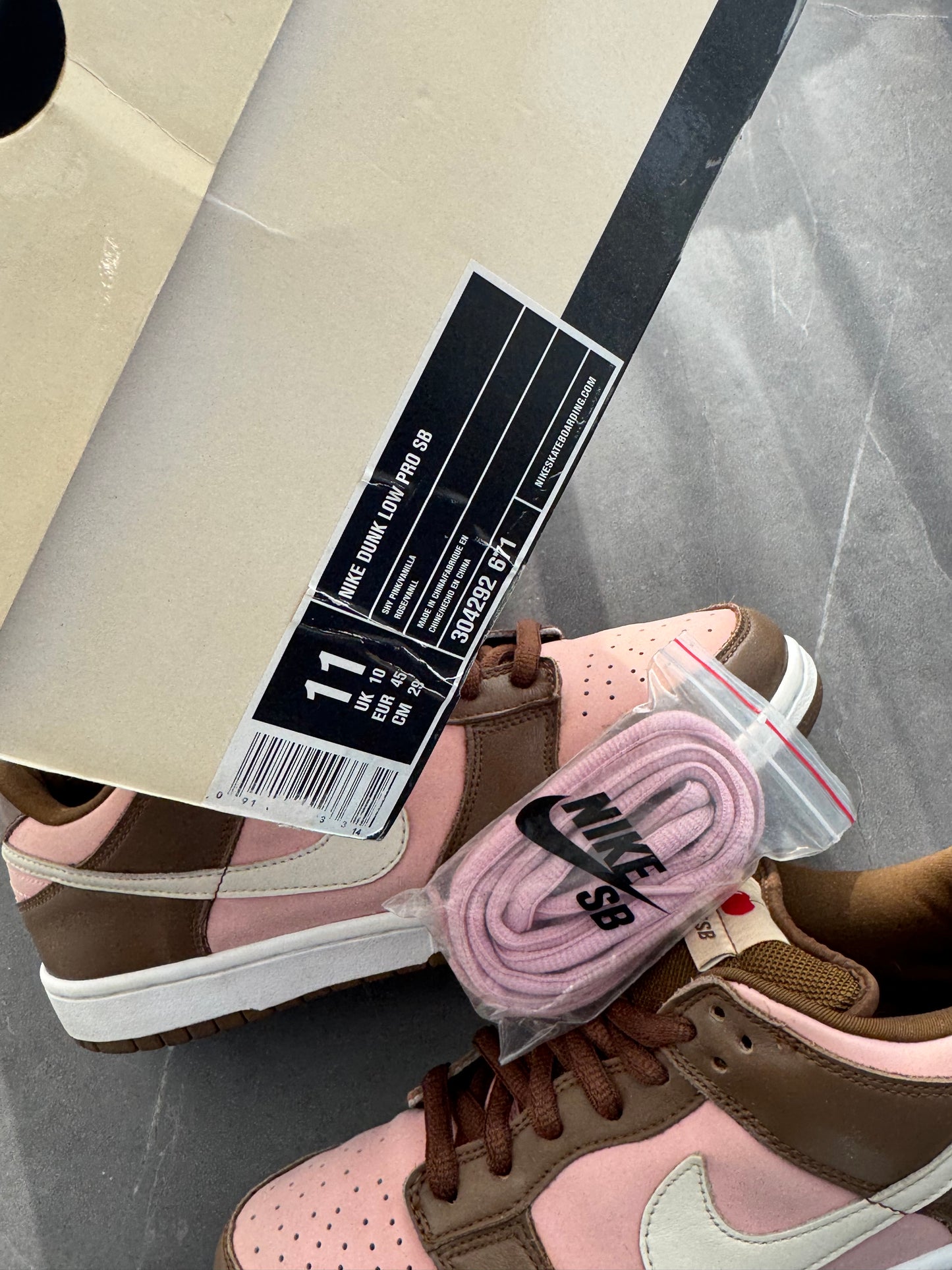 Dunk Low Pro SB Stussy Cherry 2005 US11