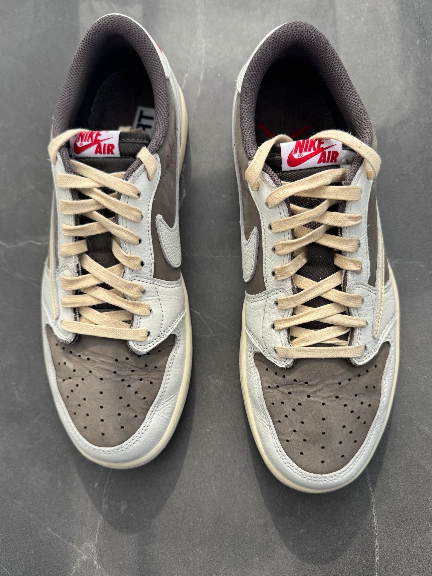 Air Jordan 1 Low Travis Scott Reverse Mocha