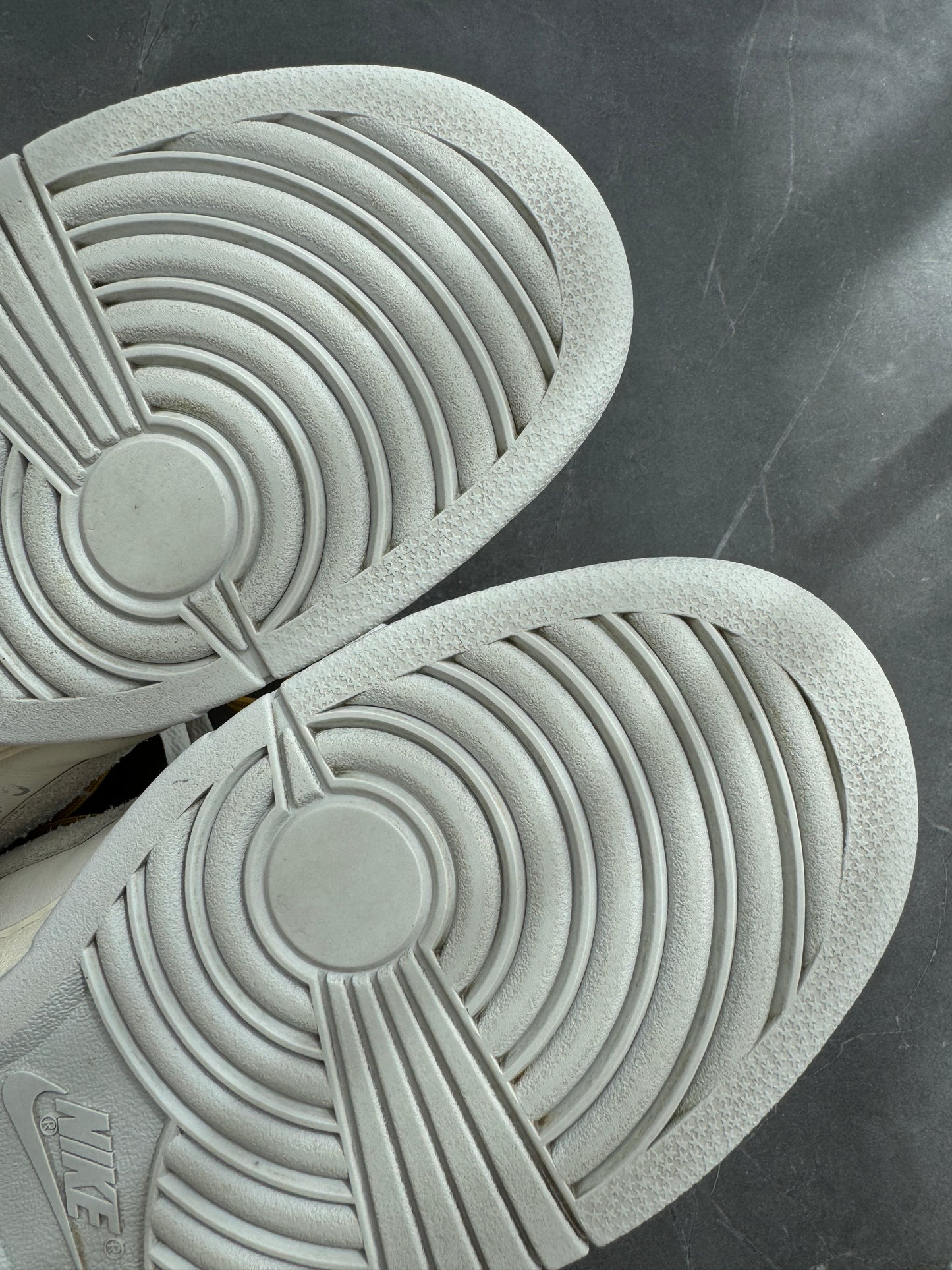 Dunk Low Off-White Lot37