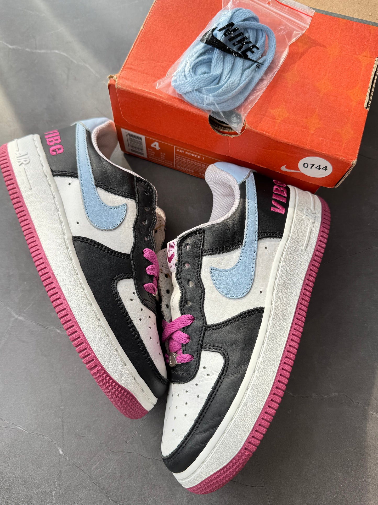 Air Force 1 Low Vibe 2004 US4
