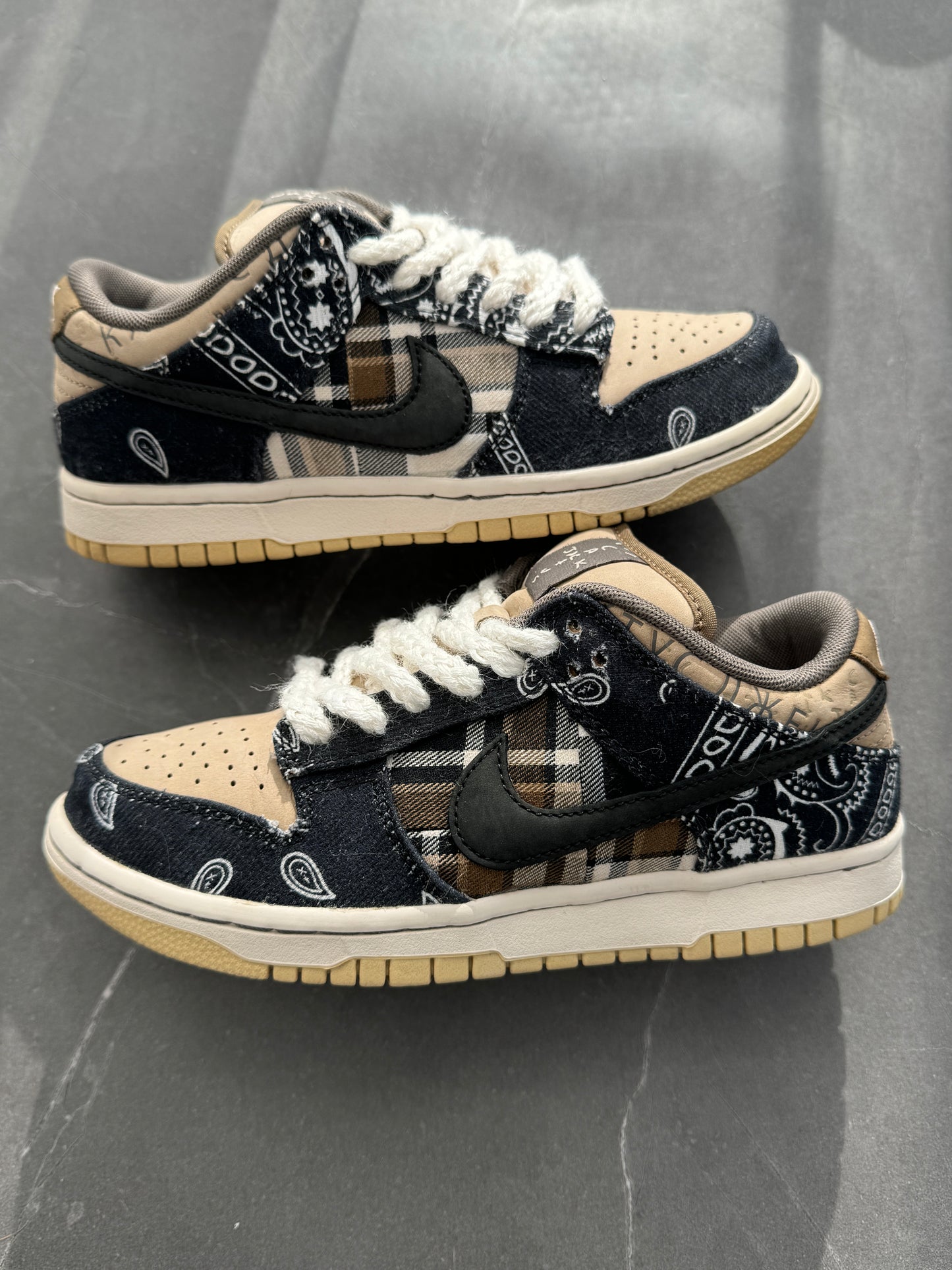 Dunk Low Pro SB Travis Scott US5