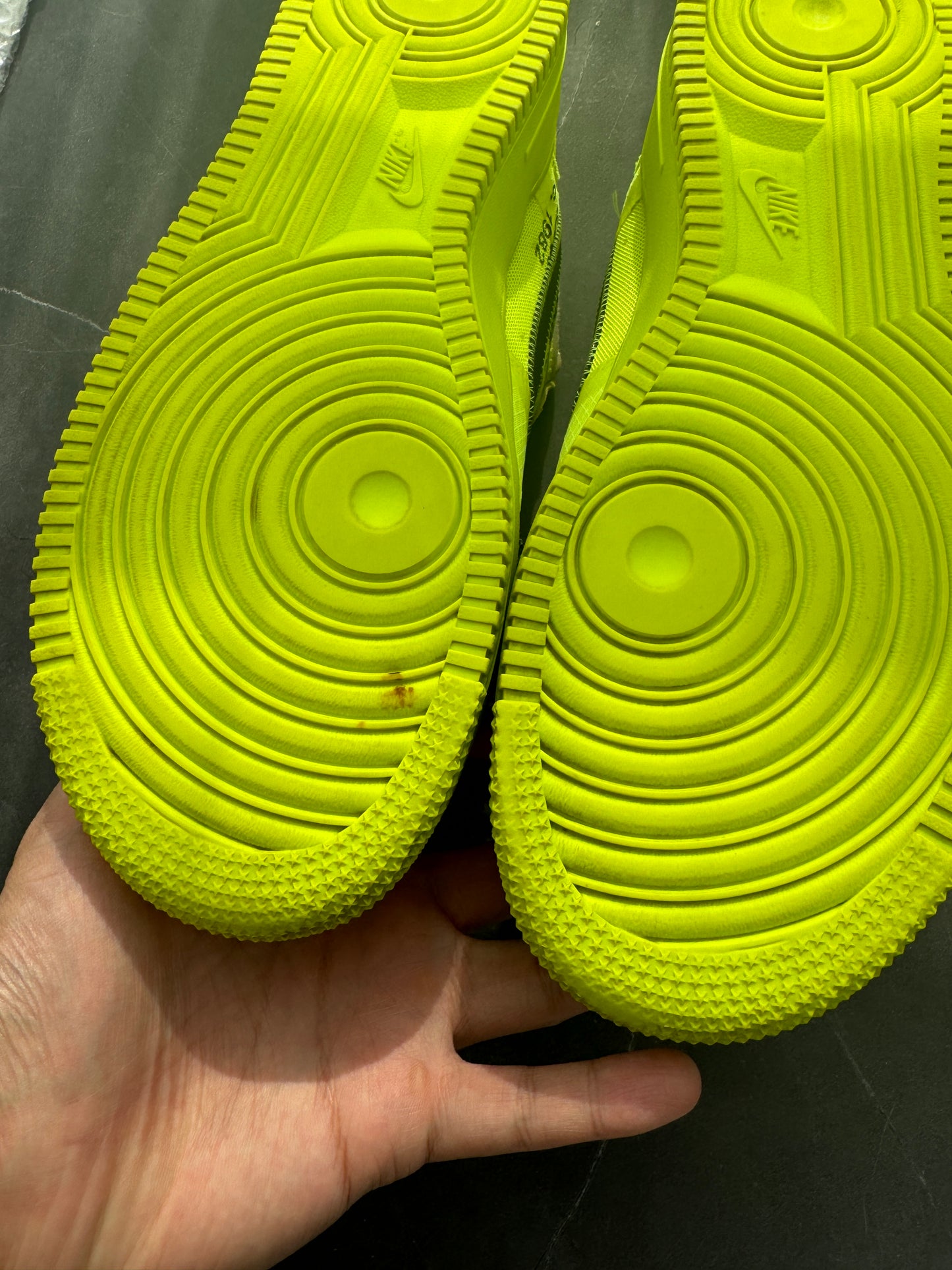 Air Force 1 Low Off-White Volt US9.5