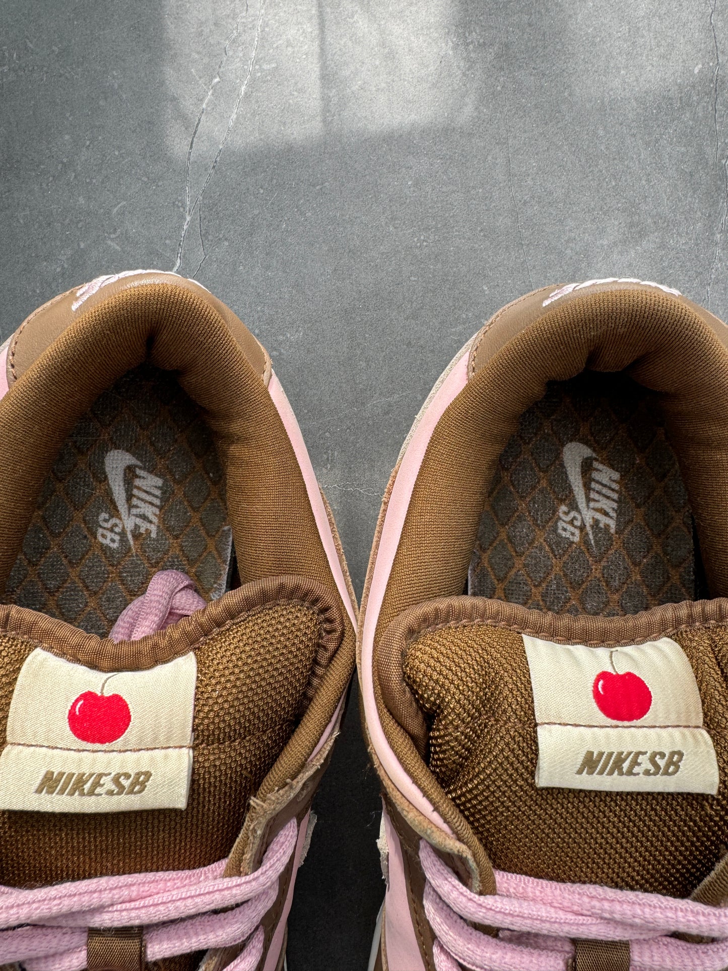 Dunk Low Pro SB Stussy Cherry 🍒US12