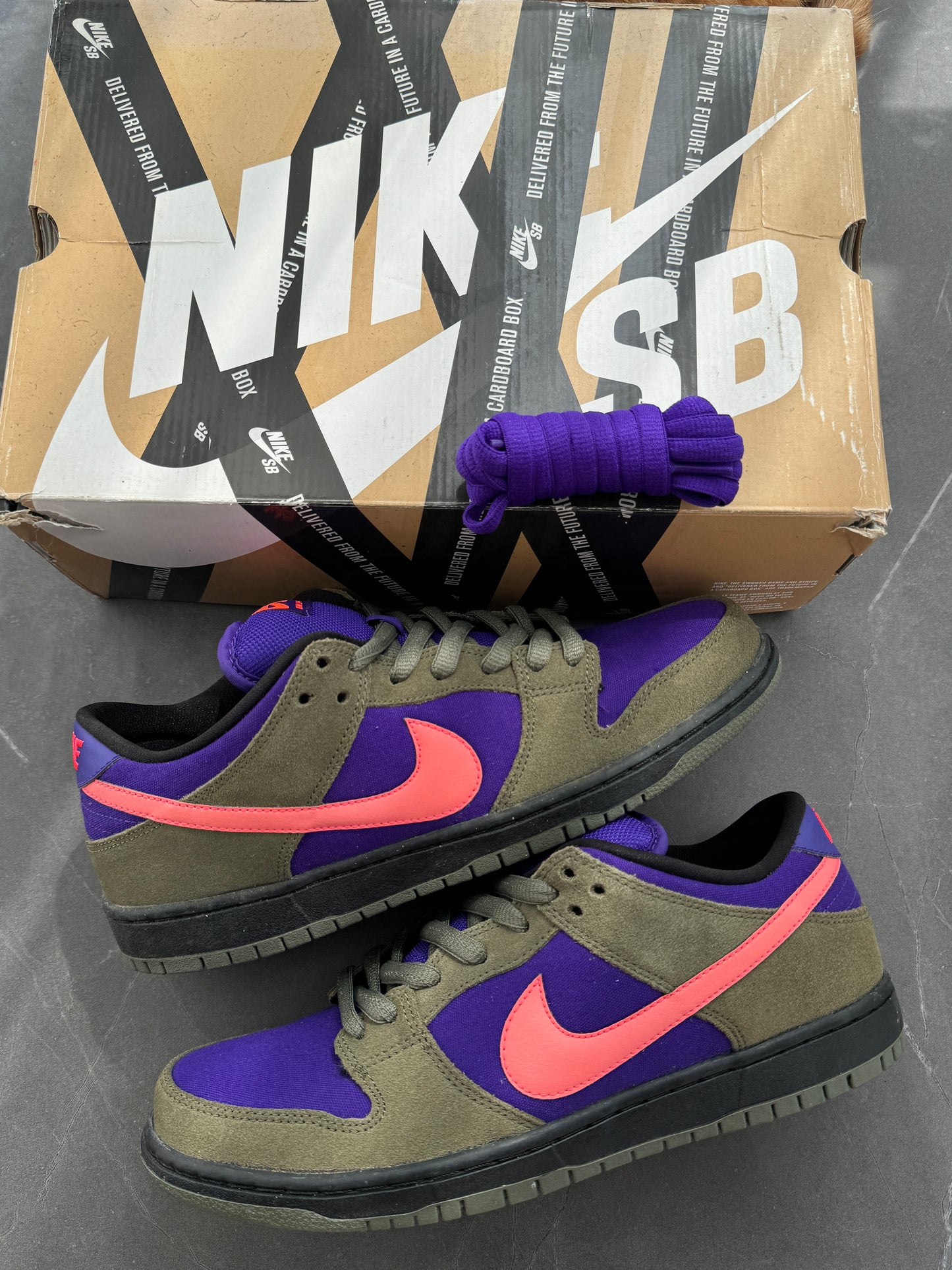 Dunk Low Pro SB Olive Atomic Red 2013 US10