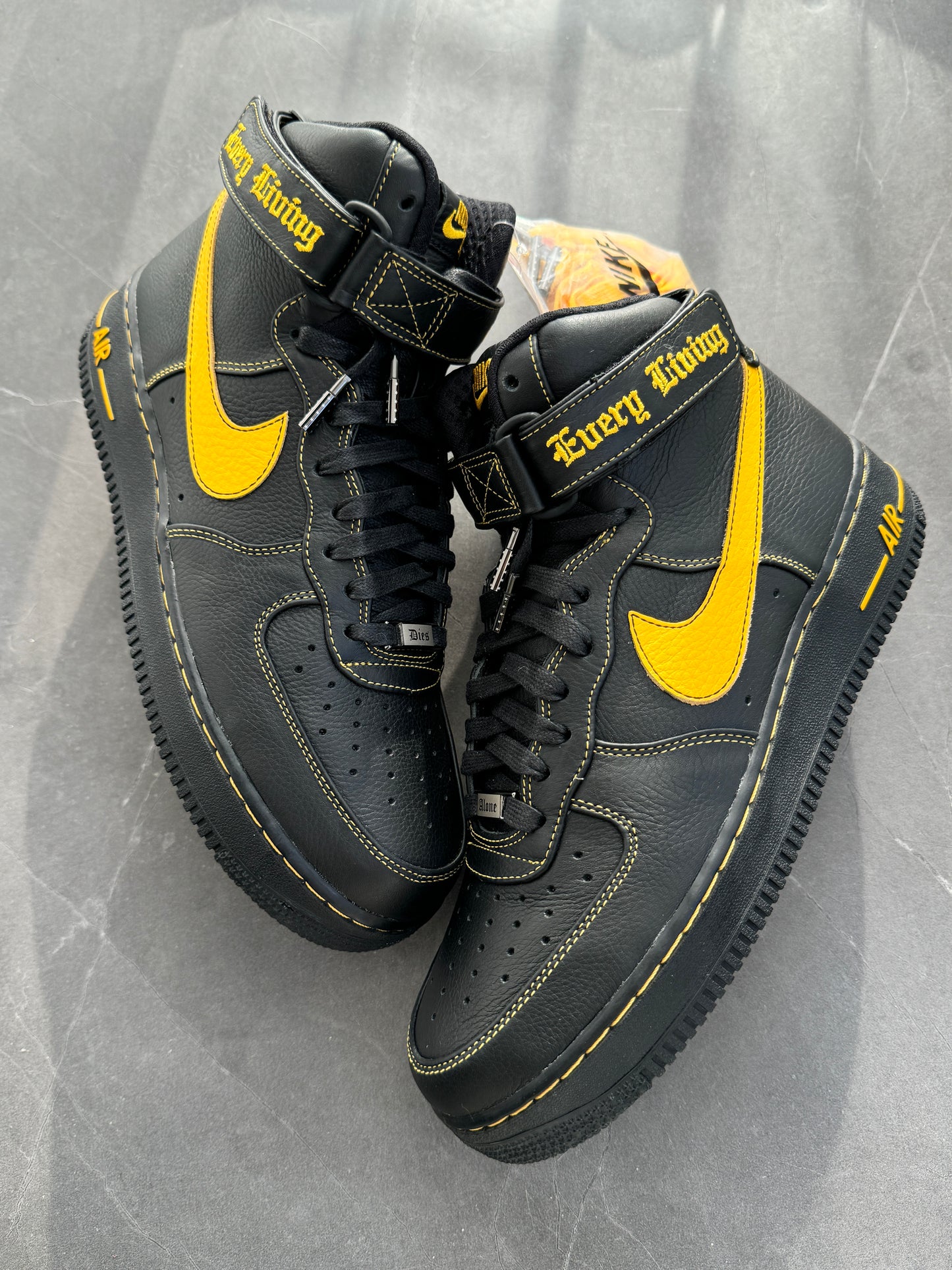 Air Force 1 High Vlone Black University Gold