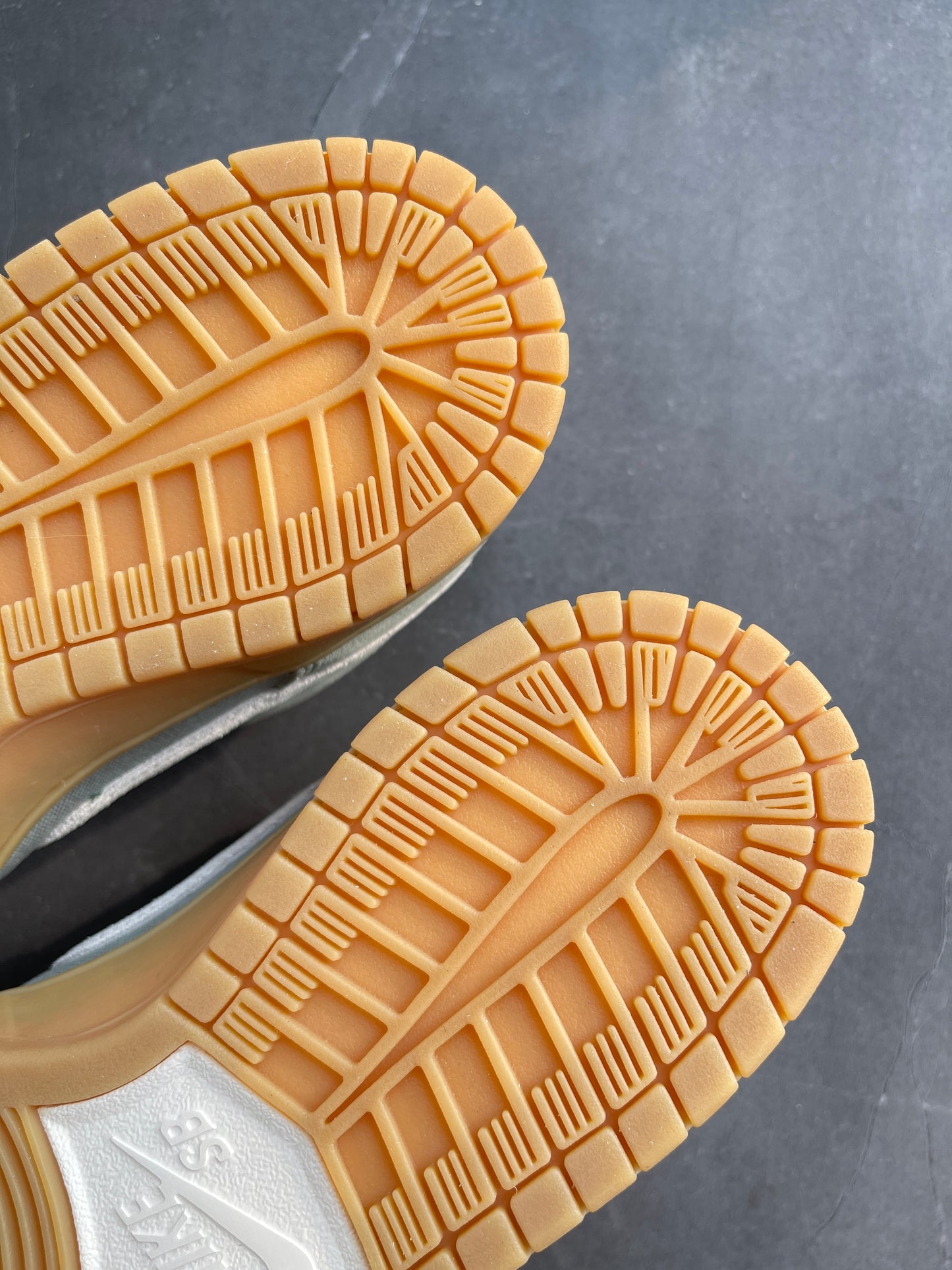 Dunk Low Pro SB Island Green Gum Un-Released Sample