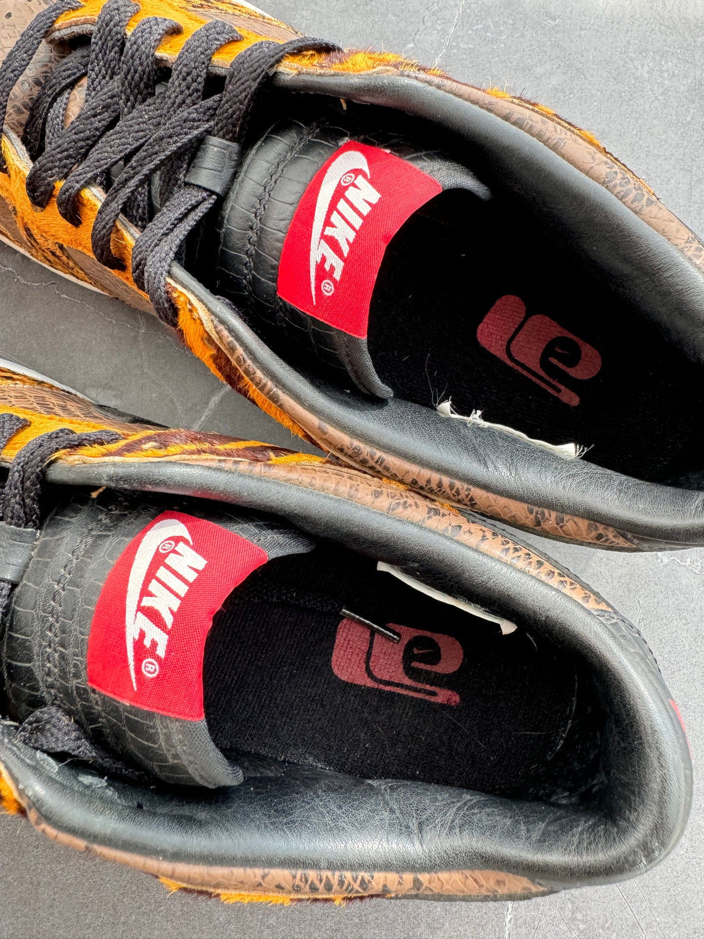 Dunk Low Premium Atmos Beast Pack 2006