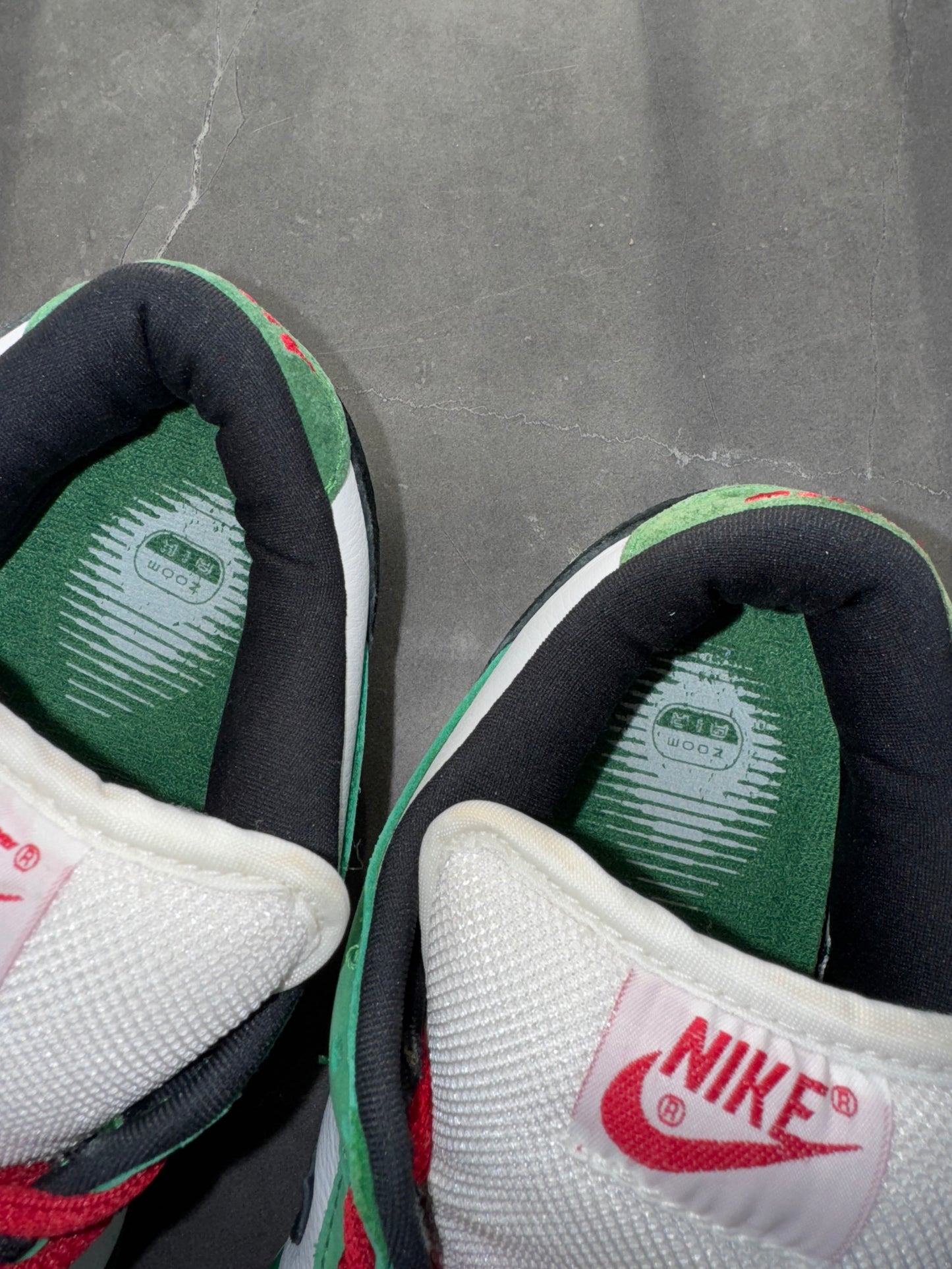 Dunk Low Pro SB Heineken US10