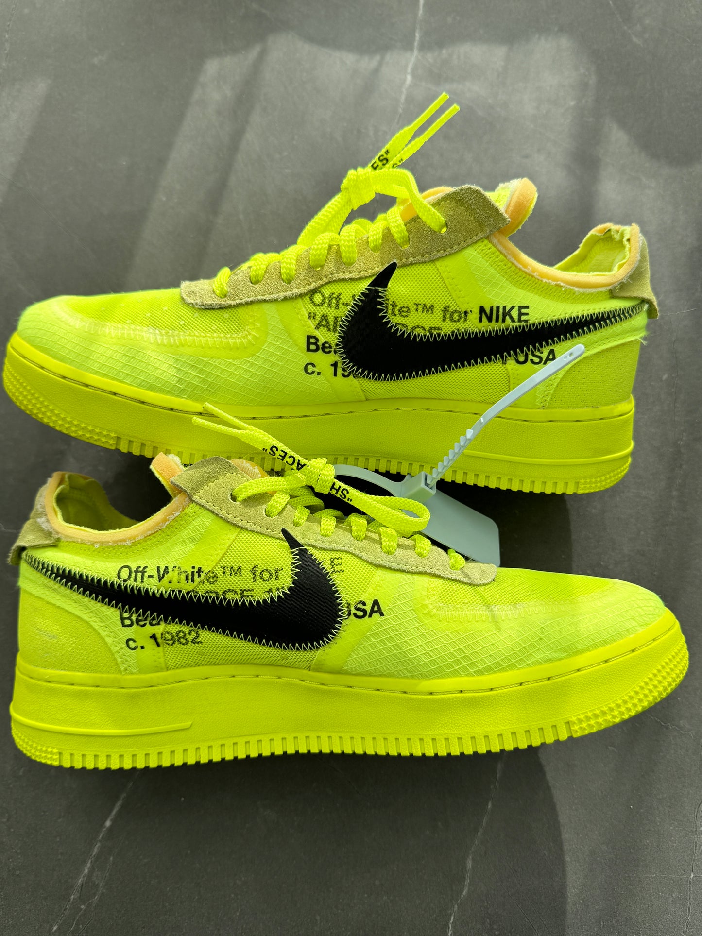 Air Force 1 Low Off-White Volt US9