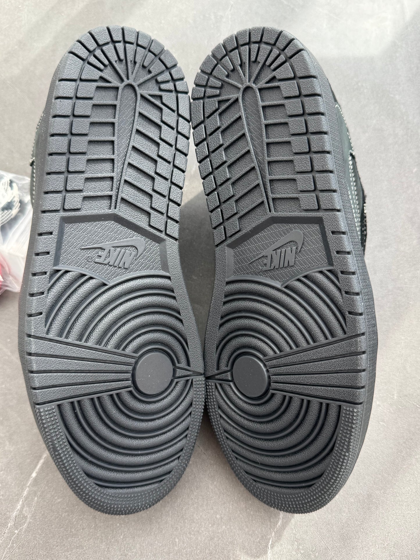 Air Jordan 1 Low Travis Scott Black Phantom