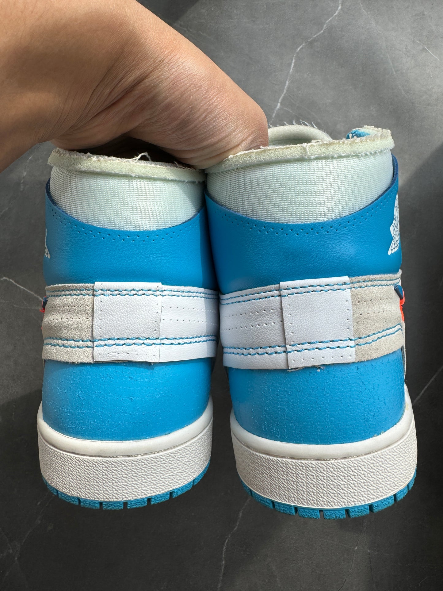 Air Jordan 1 High Off-White University Blue US9.5