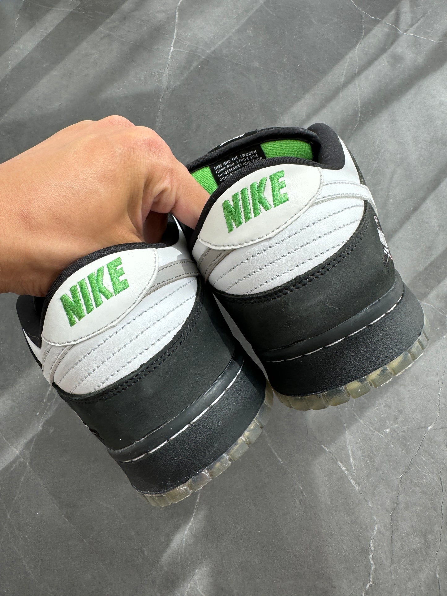 Dunk Low Pro SB Panda Pigeon US12