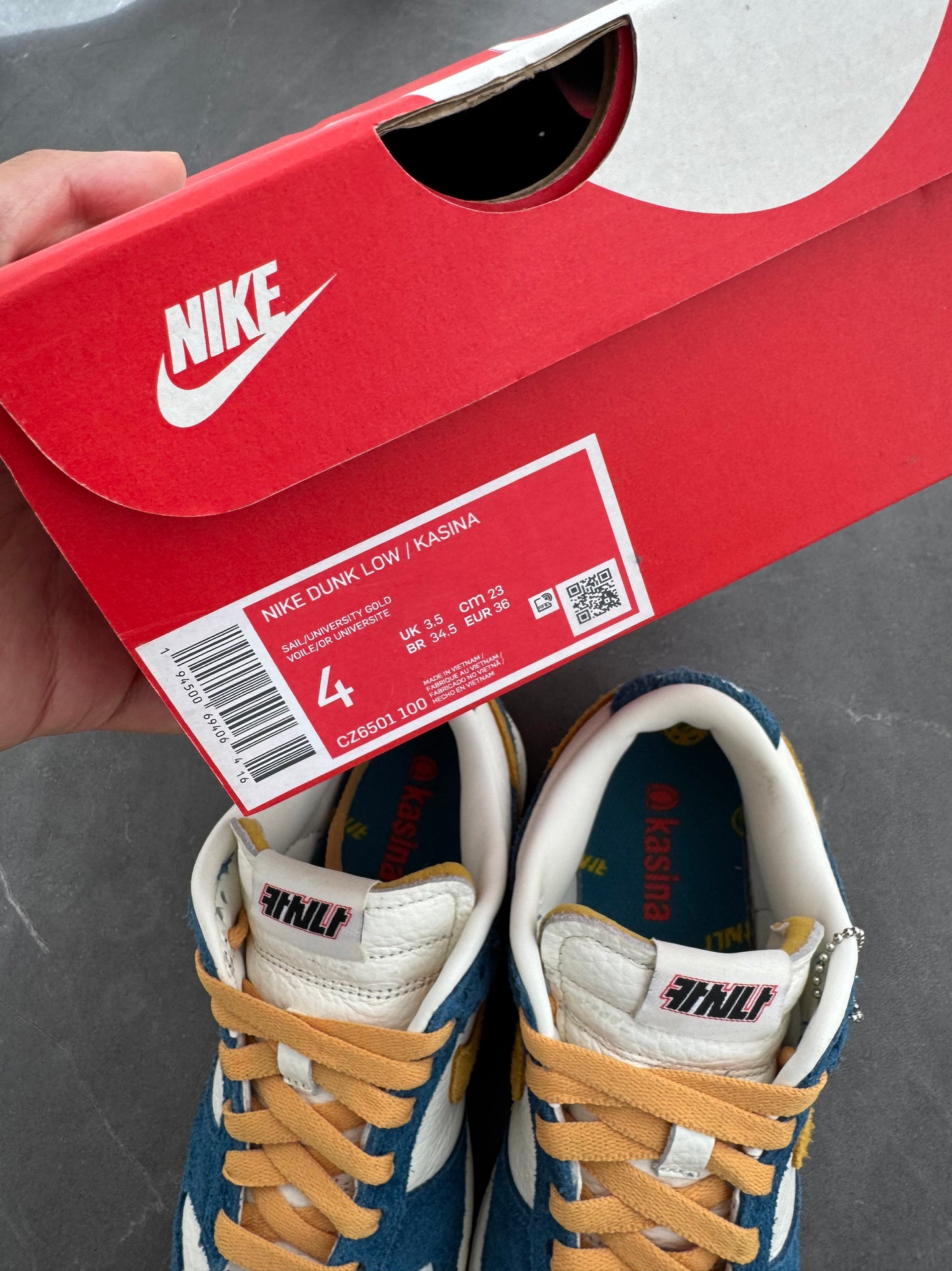 Dunk Low Kasina Industrial Blue