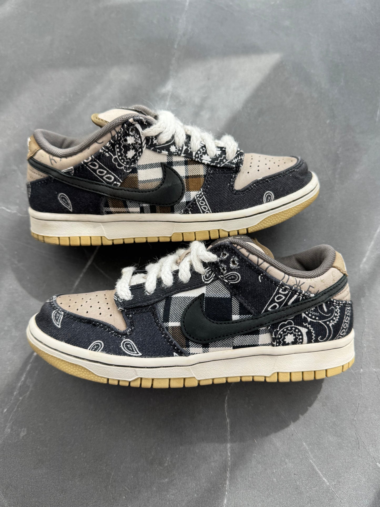 Dunk Low Pro SB Travis Scott US5