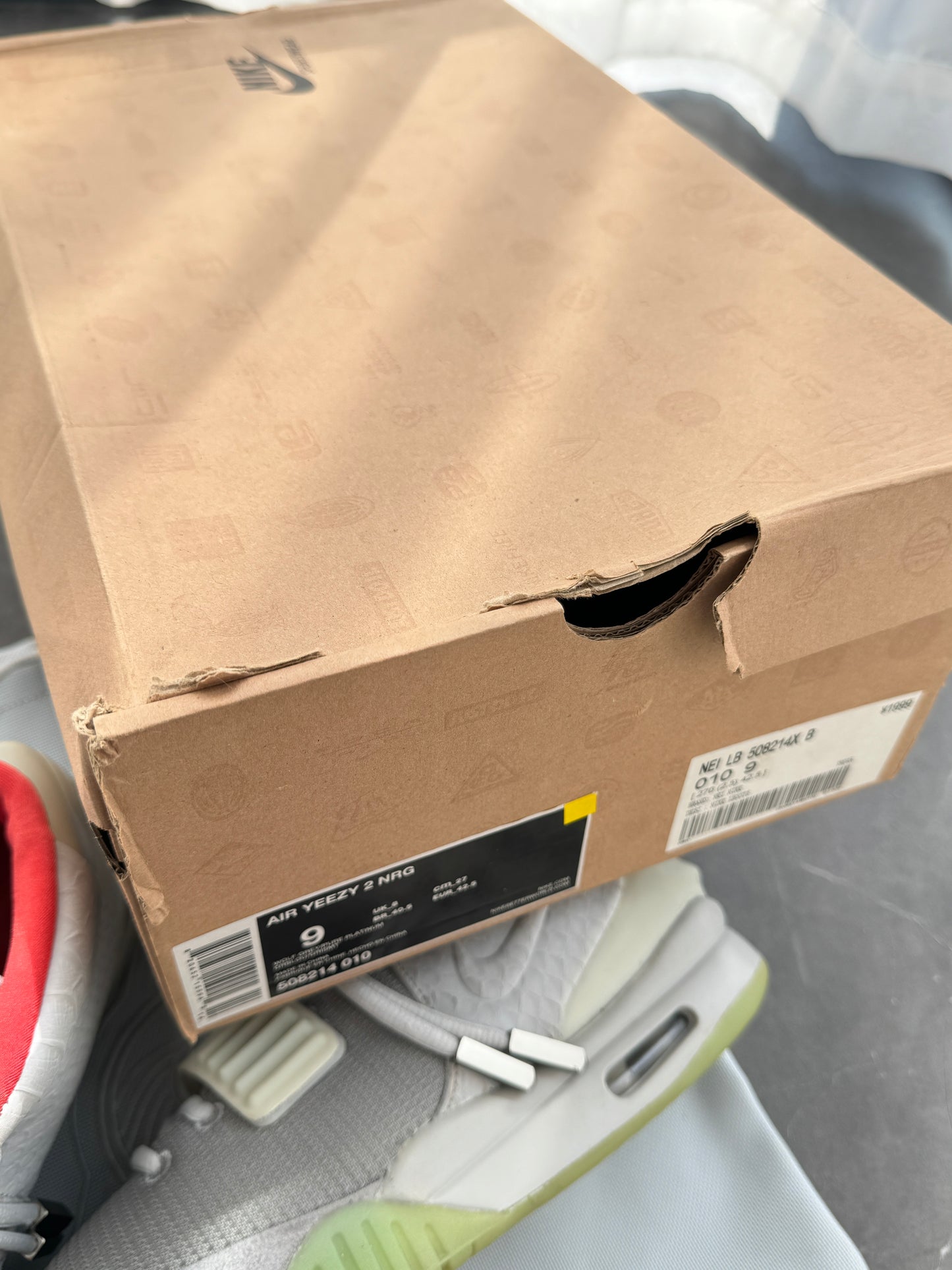 Air Yeezy 2 Pure Platinum 2012