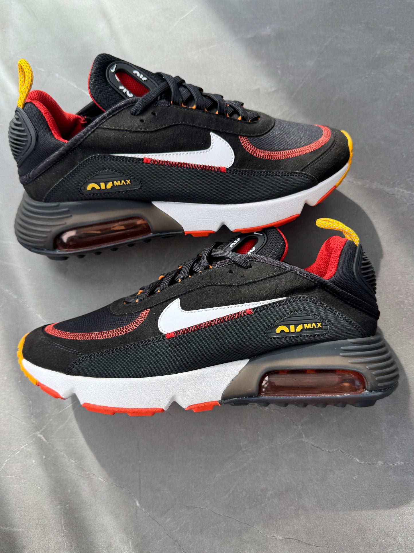 Air Max 2090 Varsity Red Black Sample
