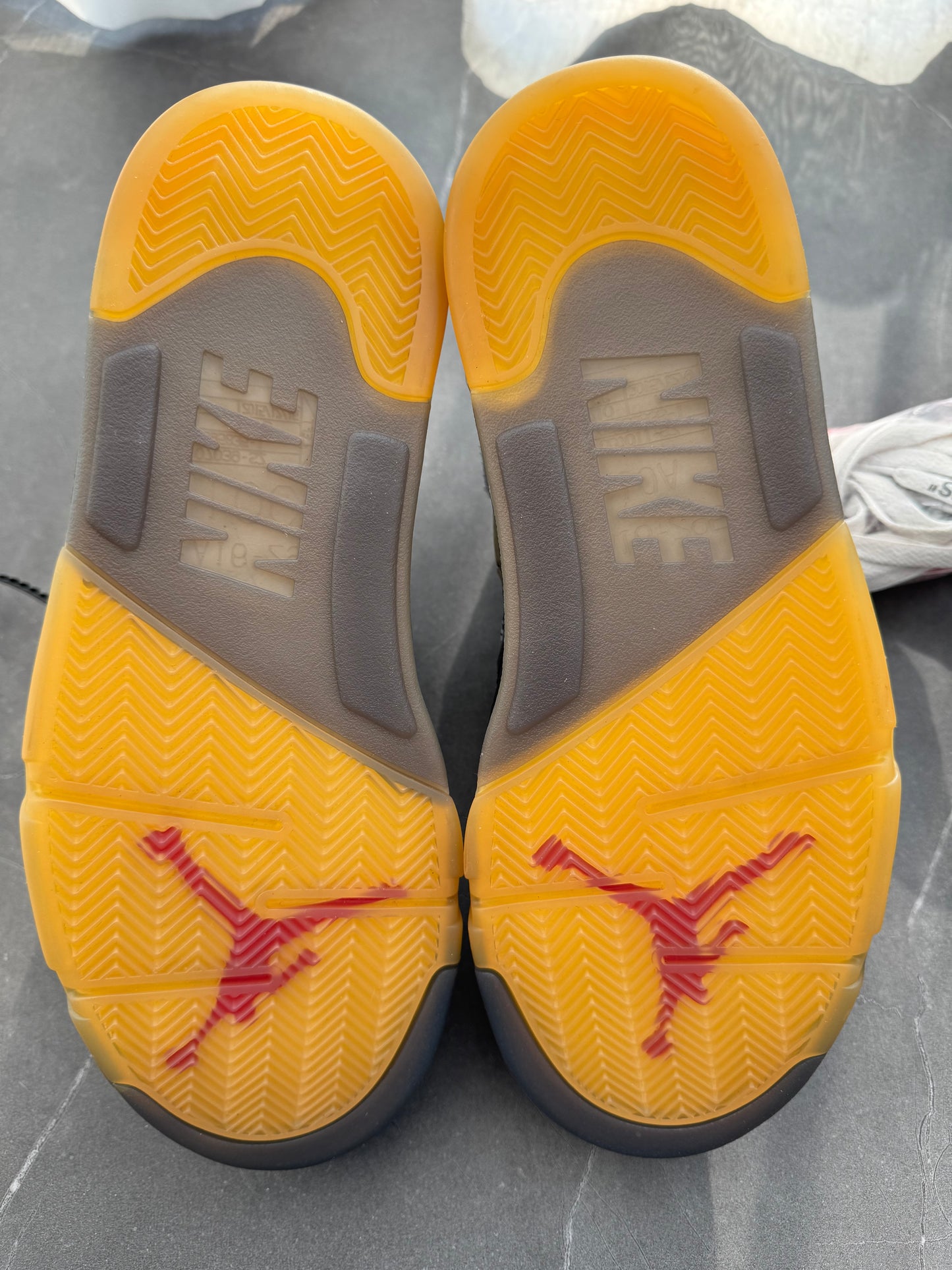 Air Jordan 5 Off-White Muslin US10
