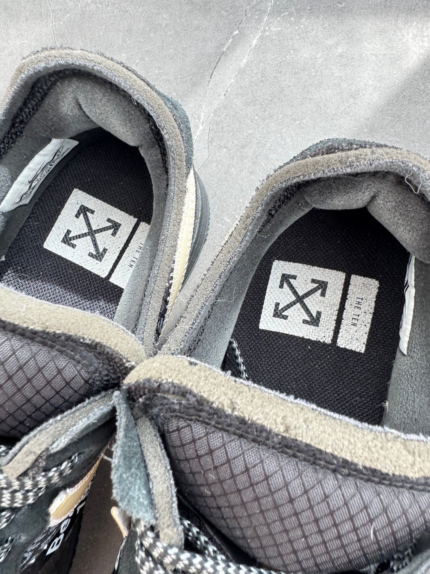 Air Force 1 Low Off-White Black US9 Lot2
