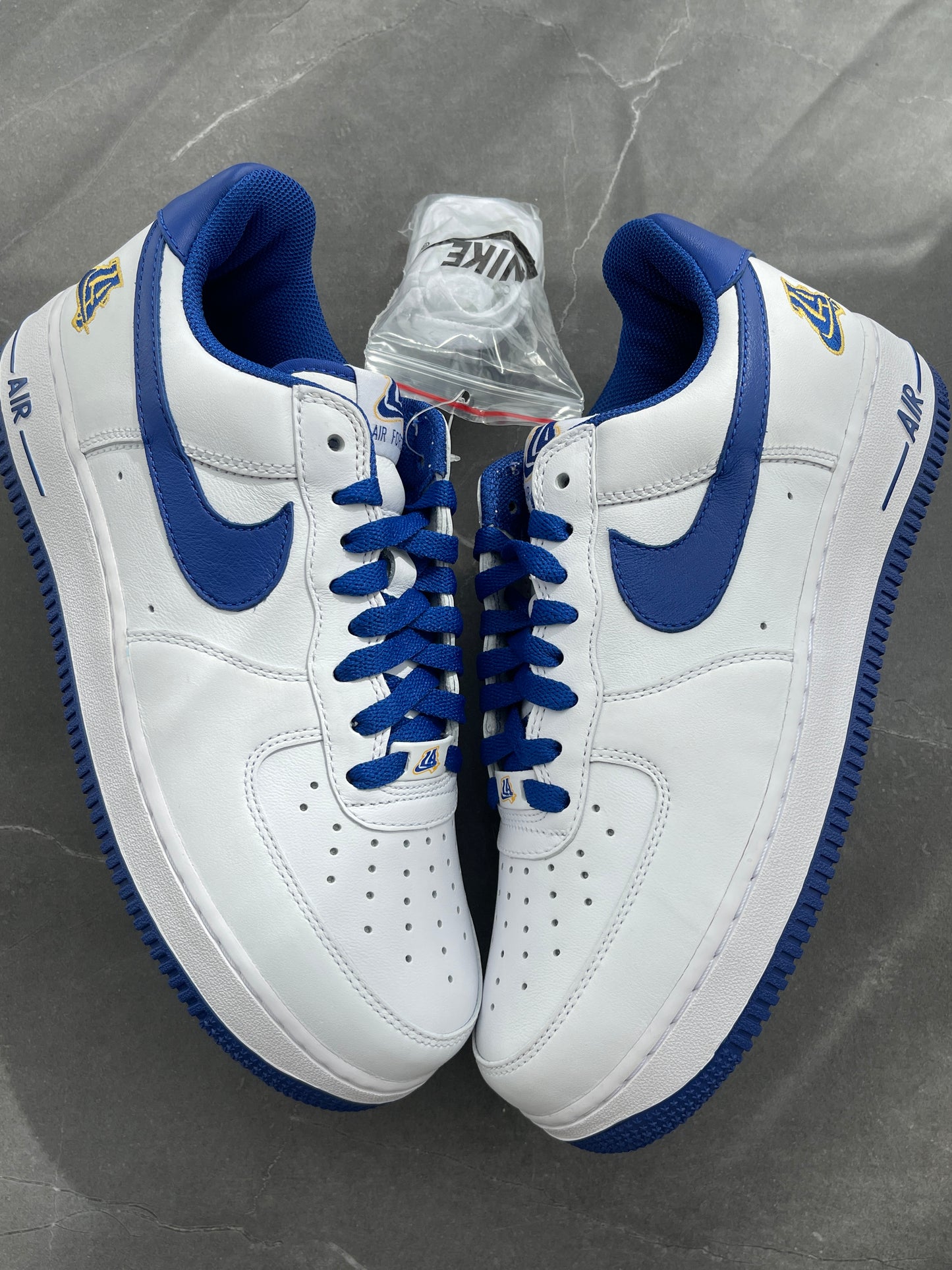 Air Force 1 Low LA Los Angeles Friends & Family Sample